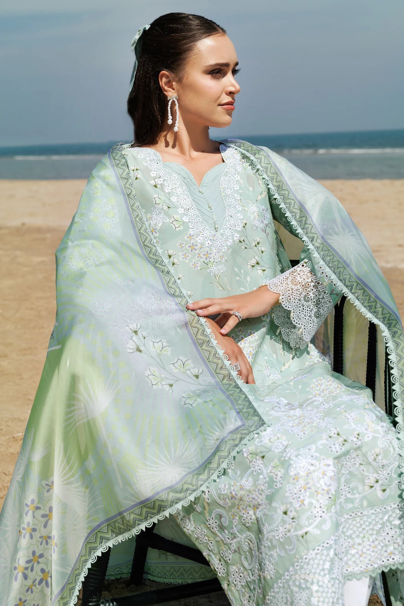 Farasha Embroidered Lawn 3 Piece Suit FAR21