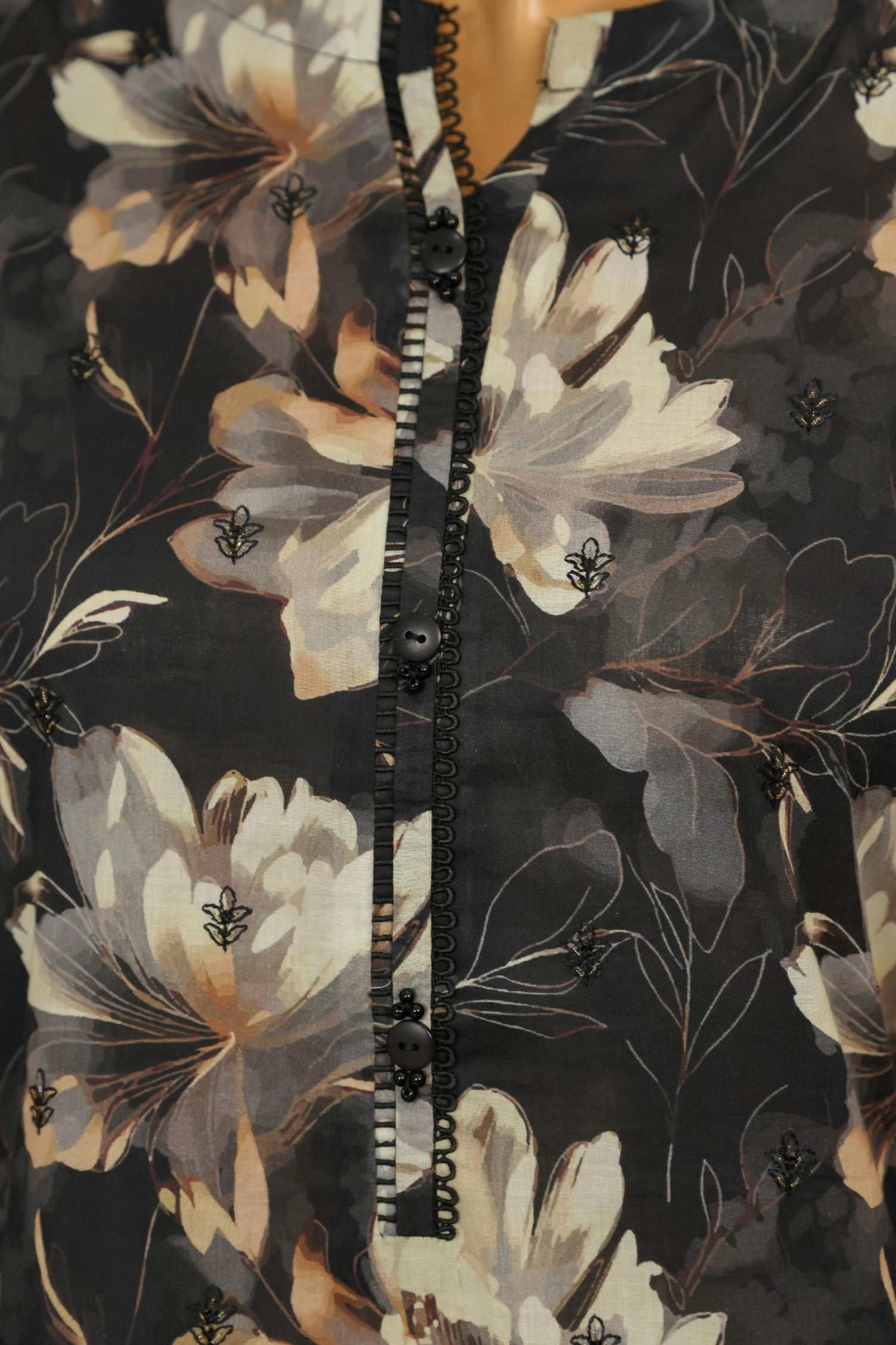 HZ Textiles Chikankari Lawn 3 Piece Suit HZT01