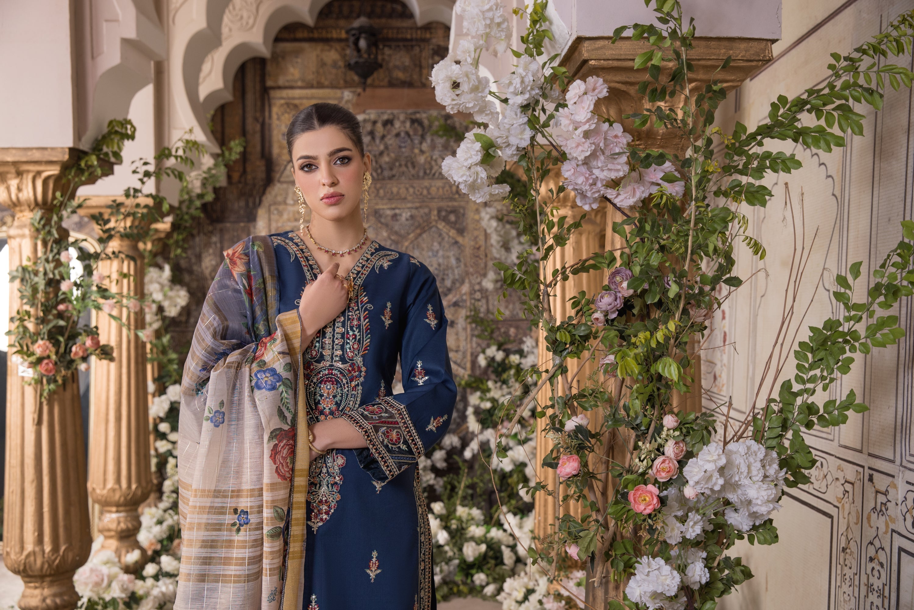 Heeras Embroidered Cambric 3 Piece Suit HEE07