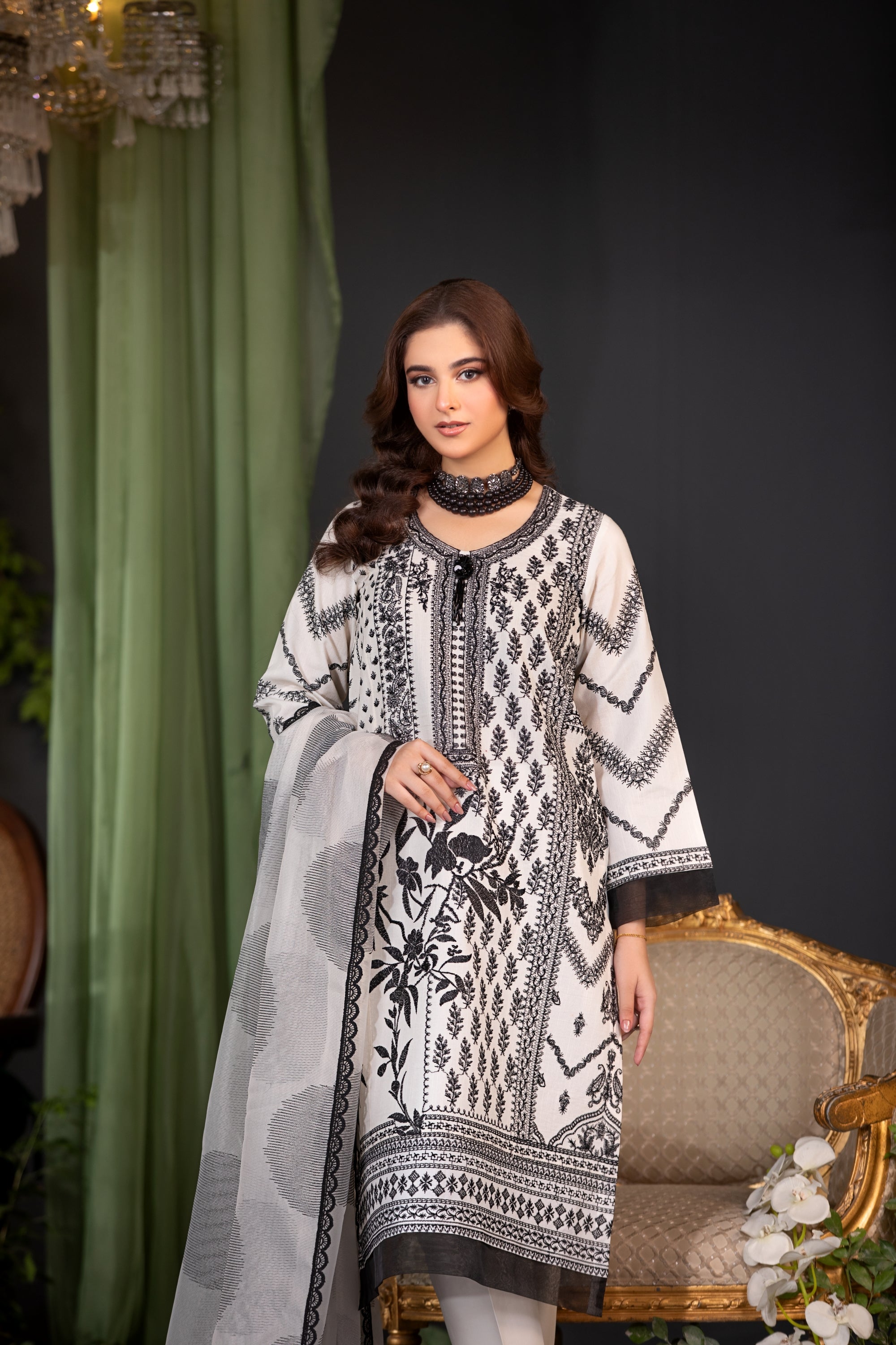 Heeras Embroidered Cambric 3 Piece Suit HEE16