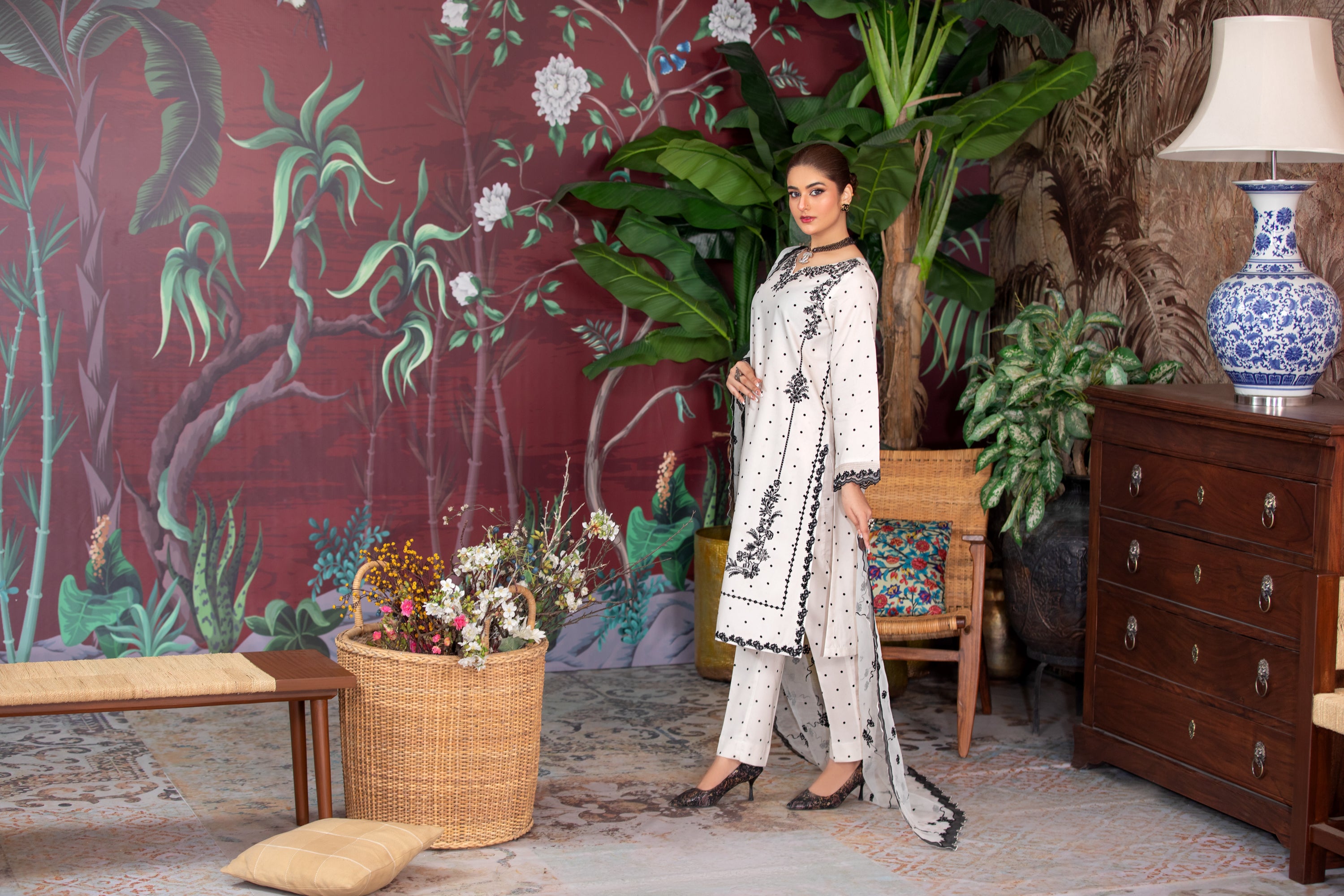 Heeras Embroidered Cambric 3 Piece Suit HEE03