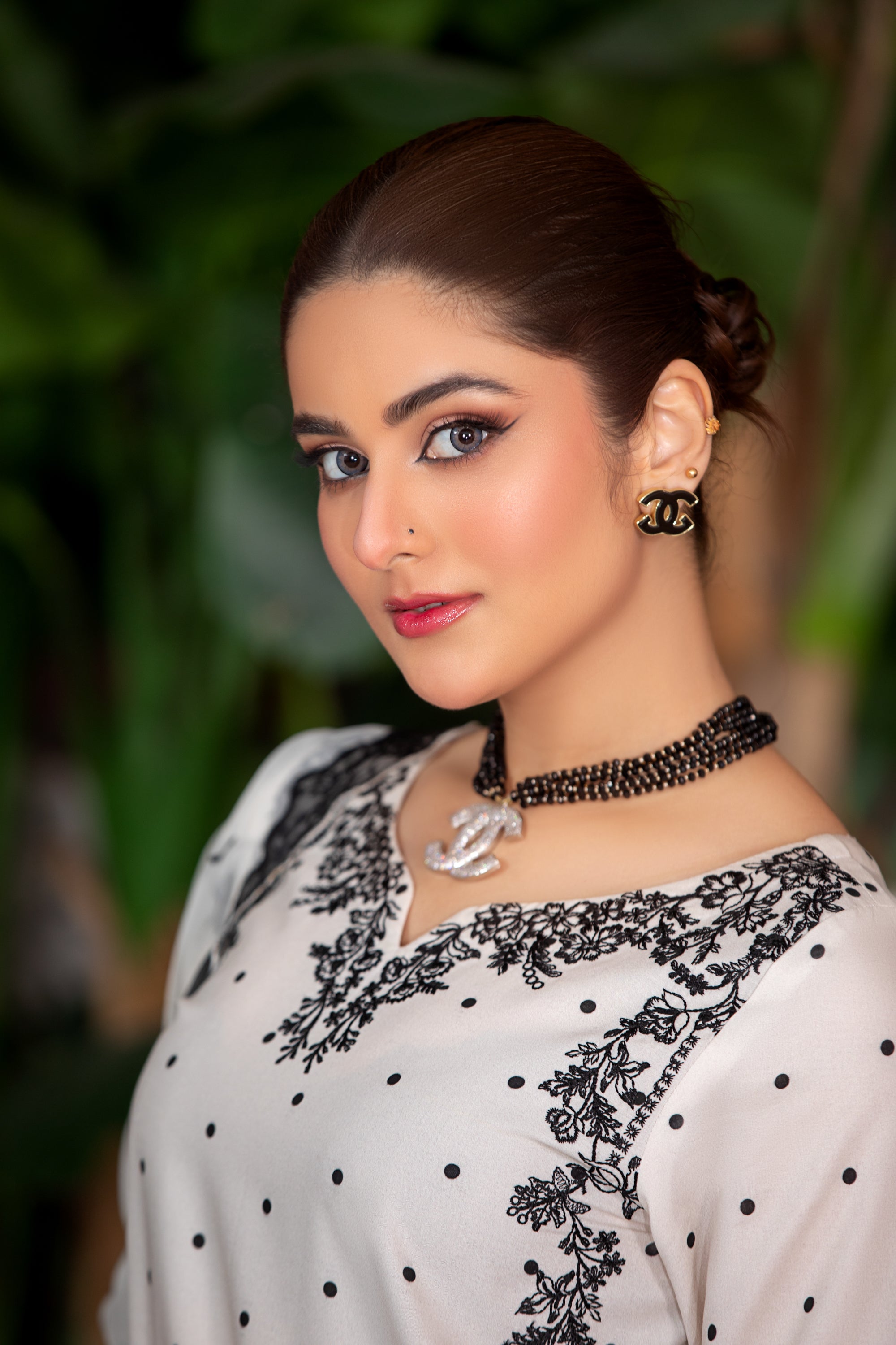 Heeras Embroidered Cambric 3 Piece Suit HEE03
