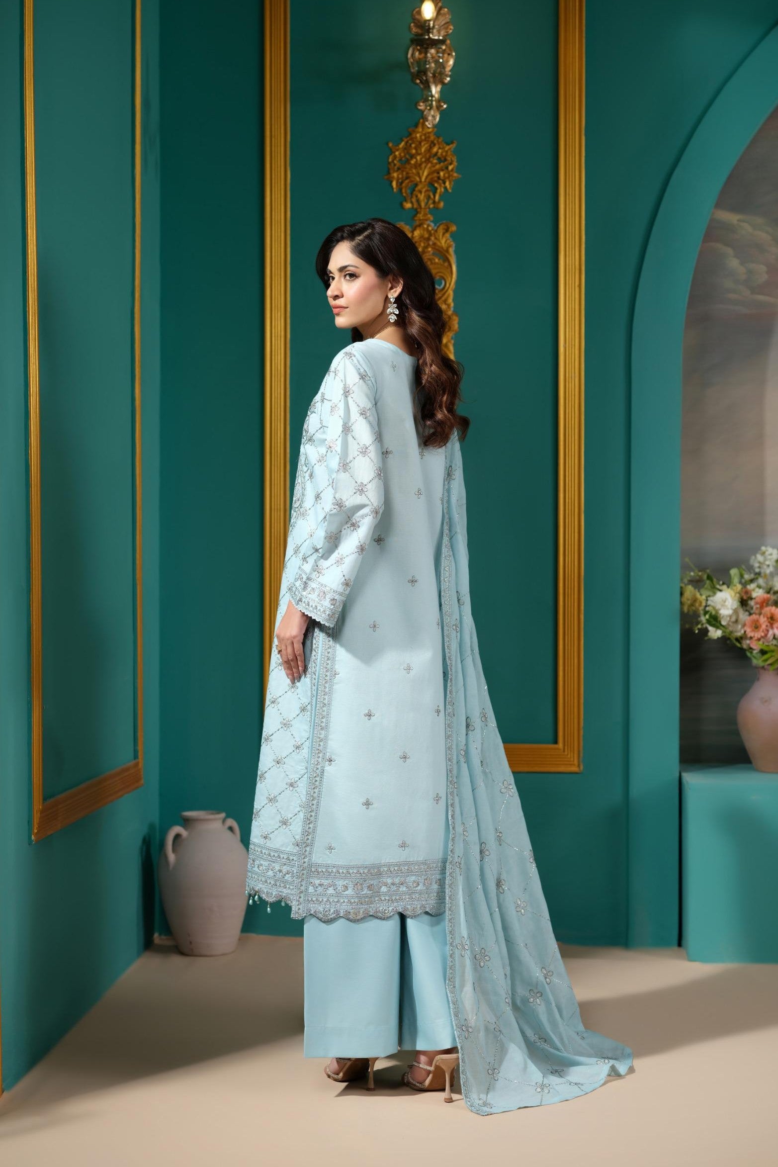 Heeras Embroidered Cambric 3 Piece Suit HEE70