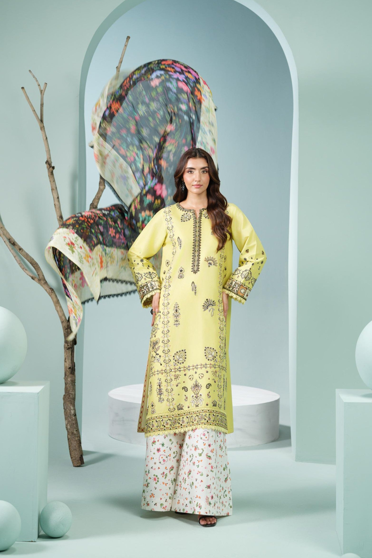 Heeras Embroidered Cambric 3 Piece Suit HEE71