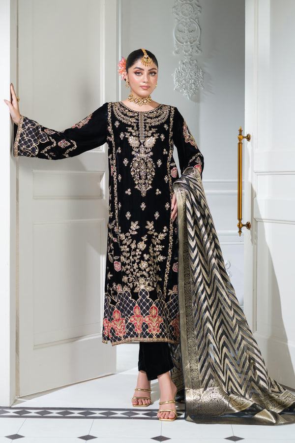Heeras Embroidered Velvet 3 Piece Suit HEE55