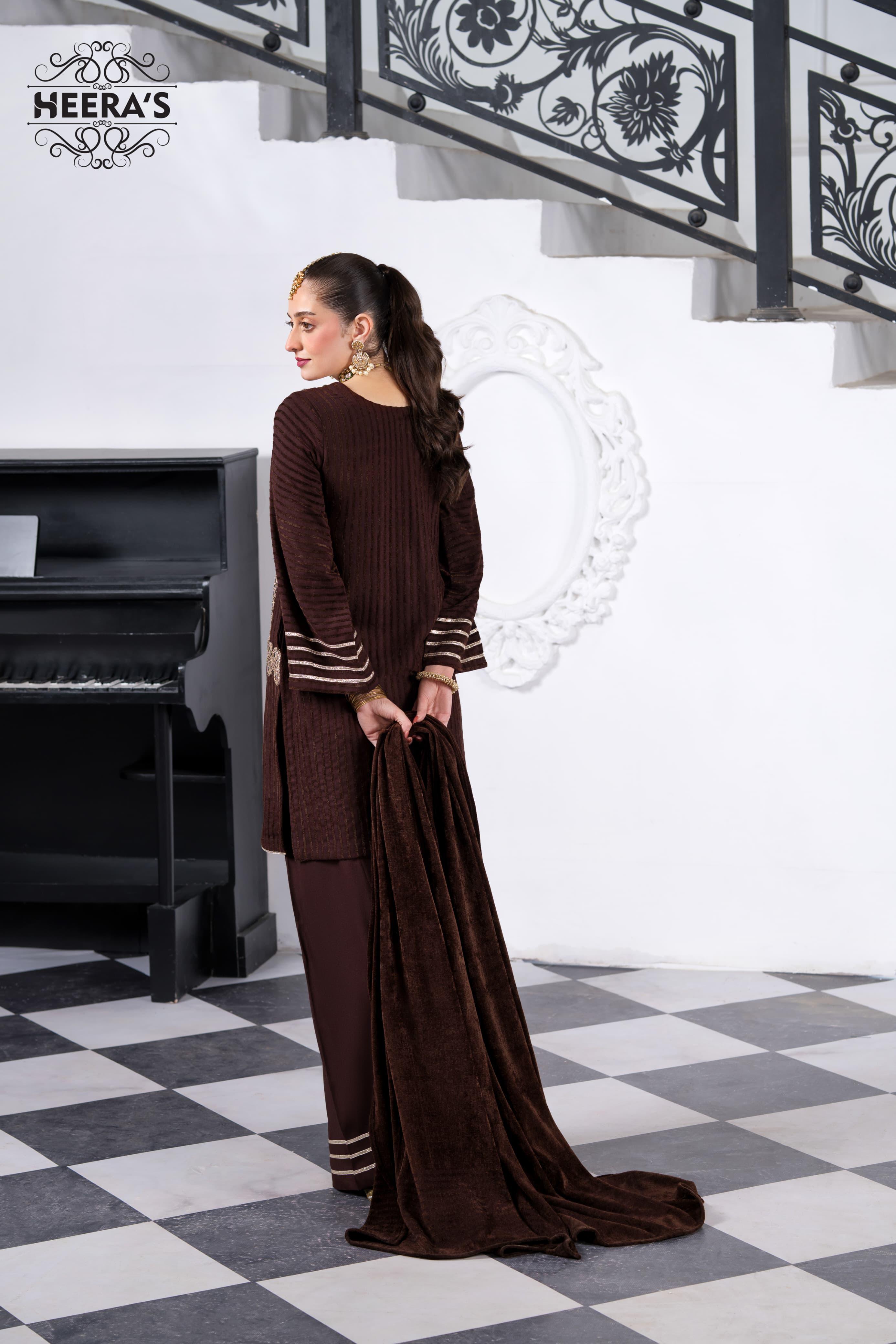 Heeras Pashmina Velvet 3 Piece Suit HEE62