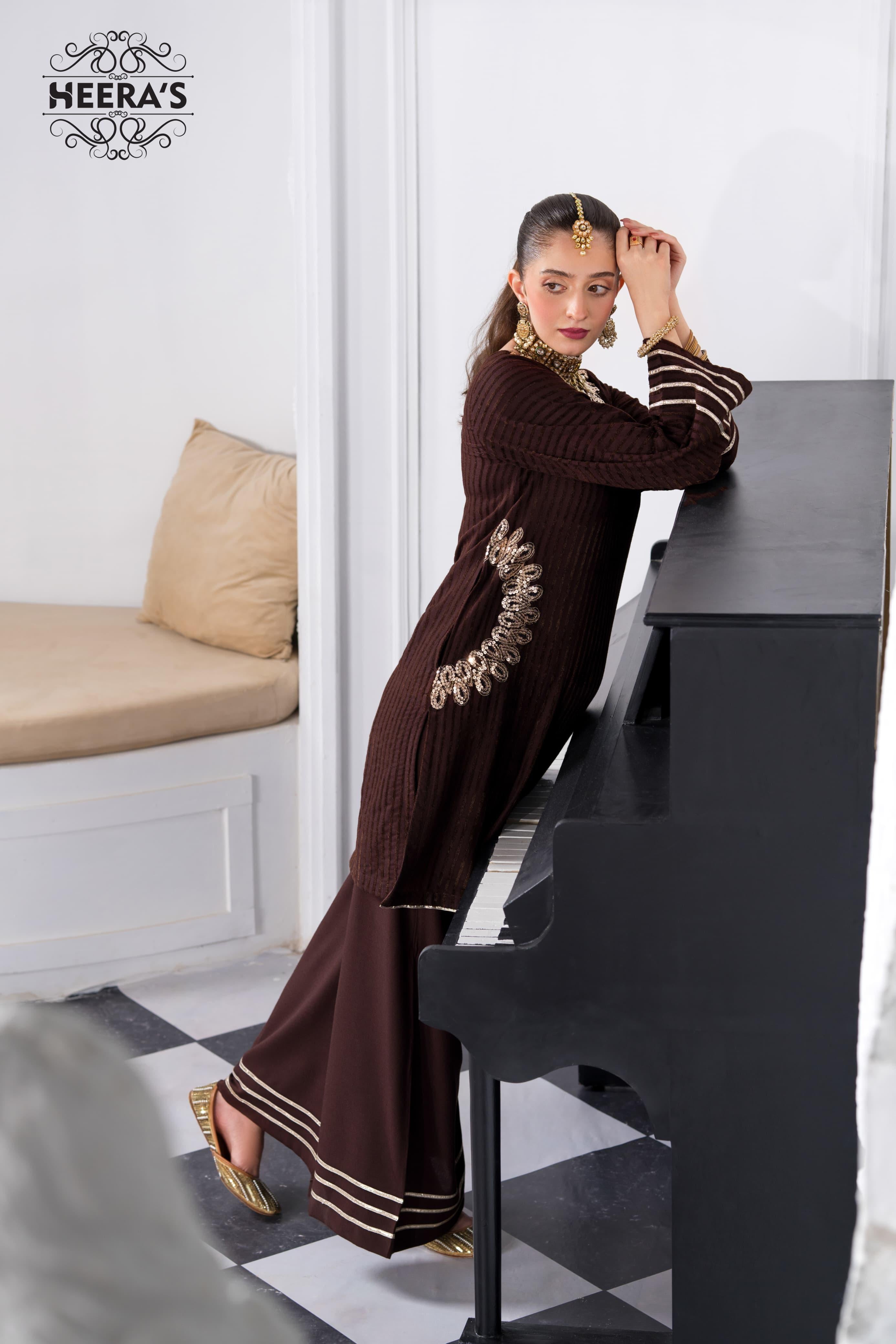 Heeras Pashmina Velvet 3 Piece Suit HEE62