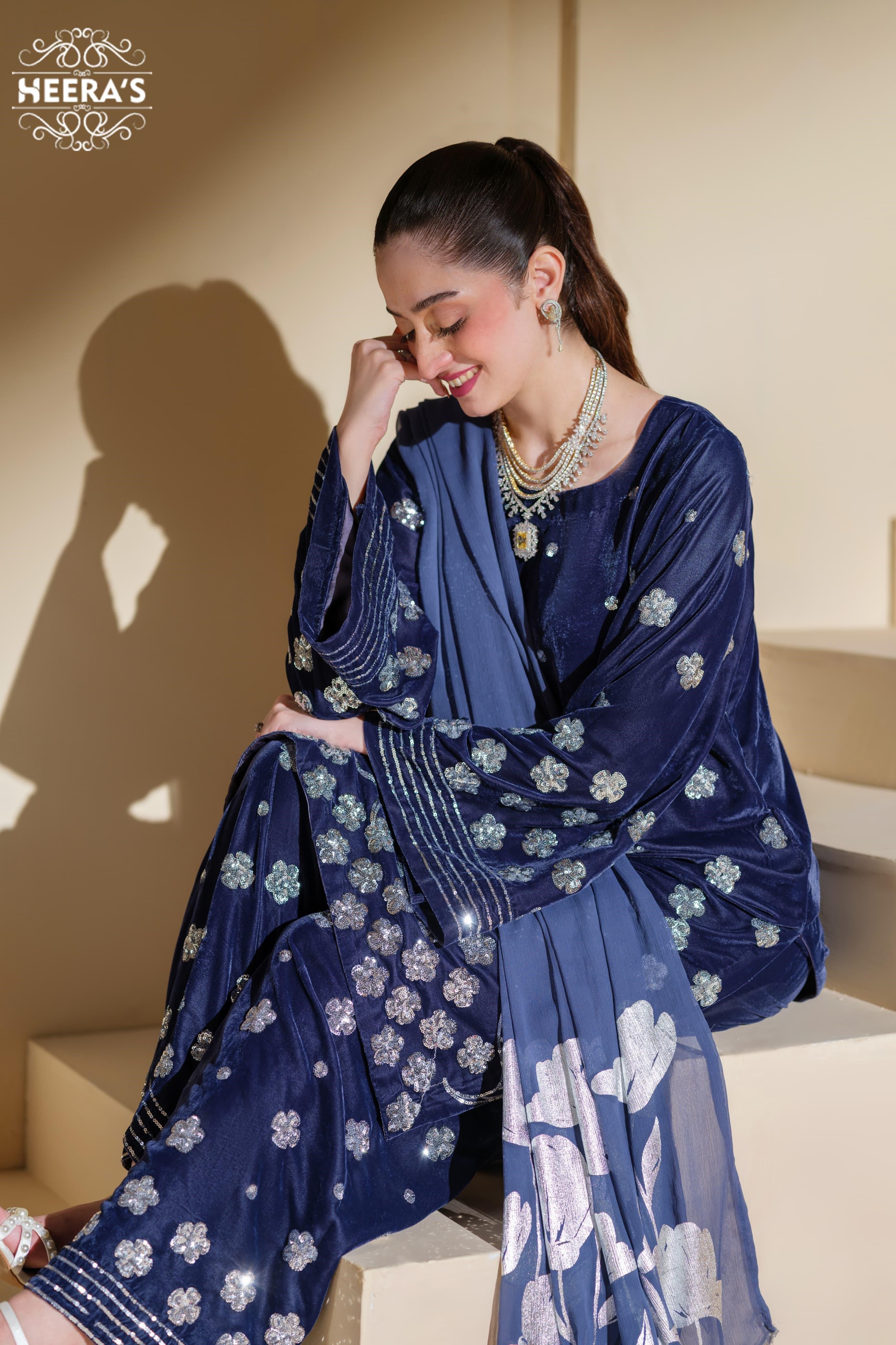 Heeras Embroidered Velvet 3 Piece Suit HEE58