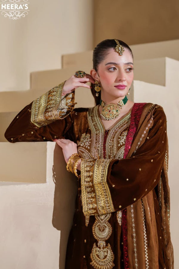 Heeras Embroidered Velvet 3 Piece Suit HEE65