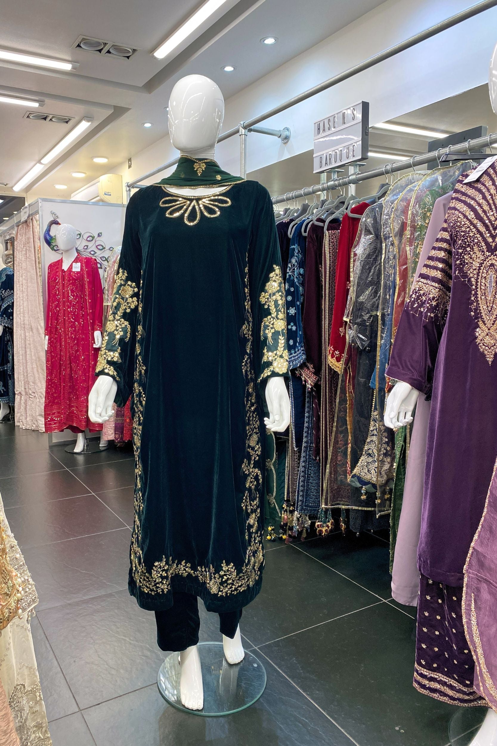 Heeras Embroidered Velvet 3 Piece Suit HEE59