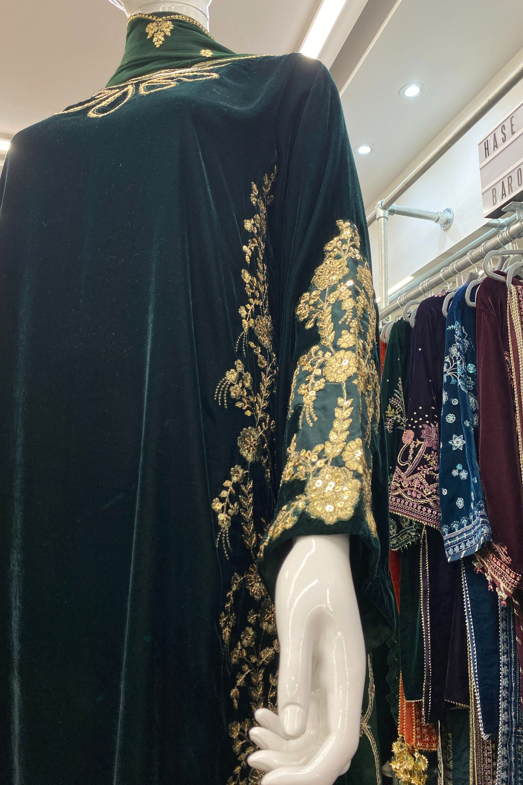 Heeras Embroidered Velvet 3 Piece Suit HEE59