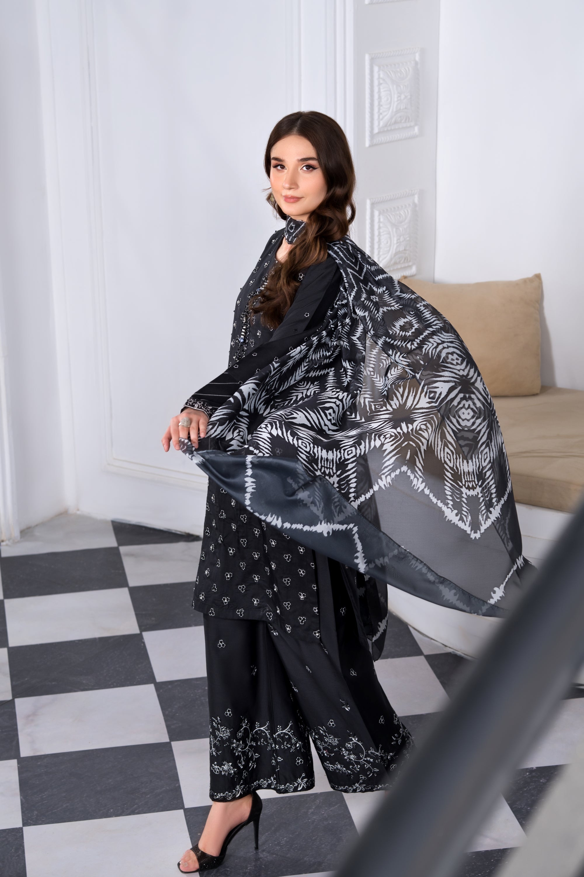 Heeras Embroidered Viscose 3 Piece Suit HEE51