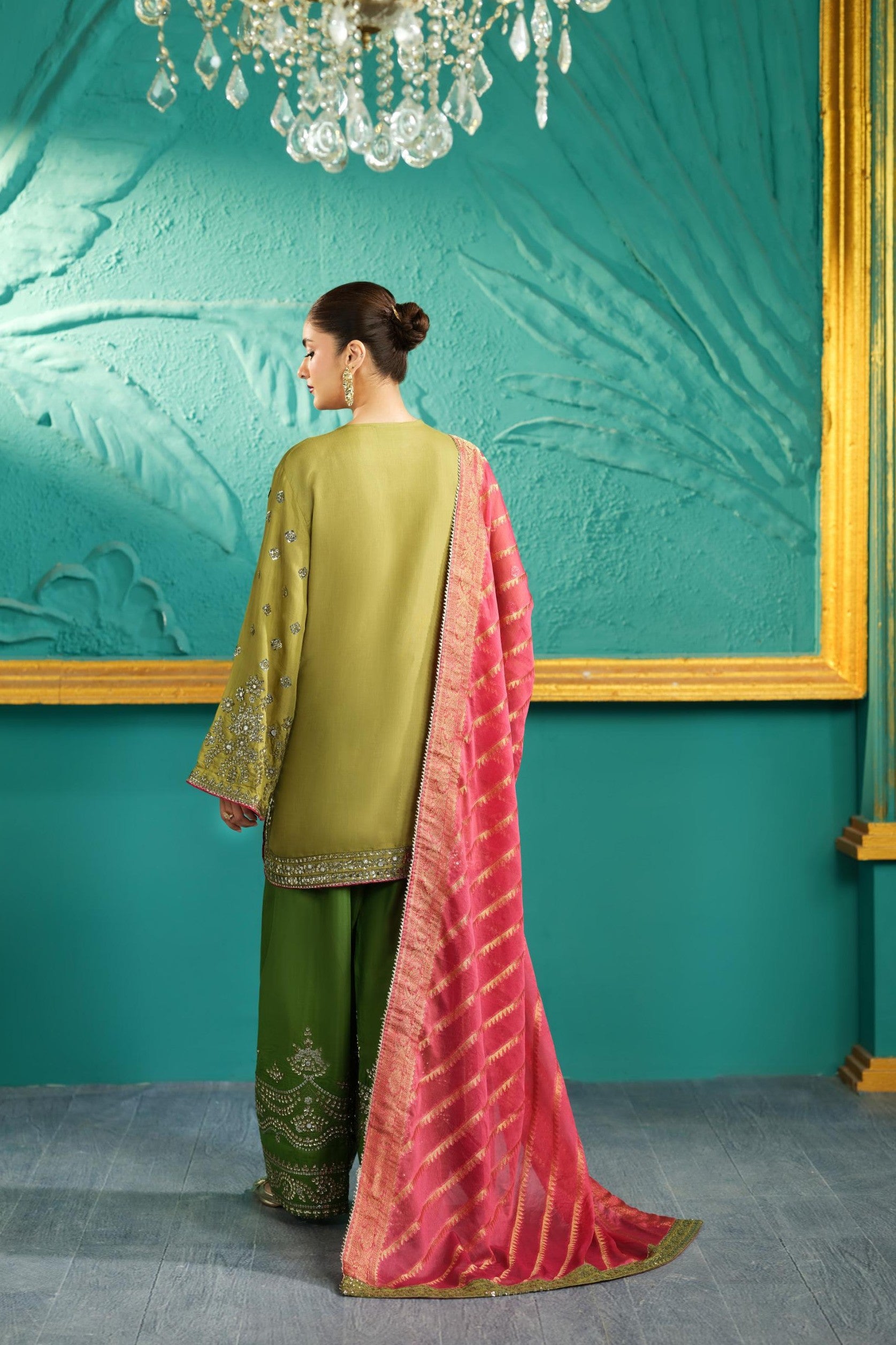 Heeras Embroidered Viscose 3 Piece Farshi Shalwar Suit HEE89