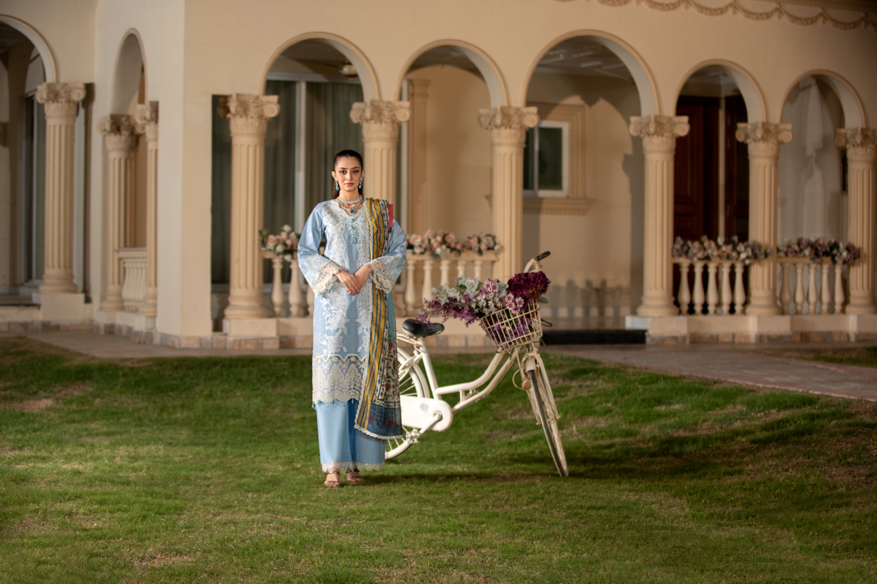 Heeras Embroidered Cambric 3 Piece Suit HEE05
