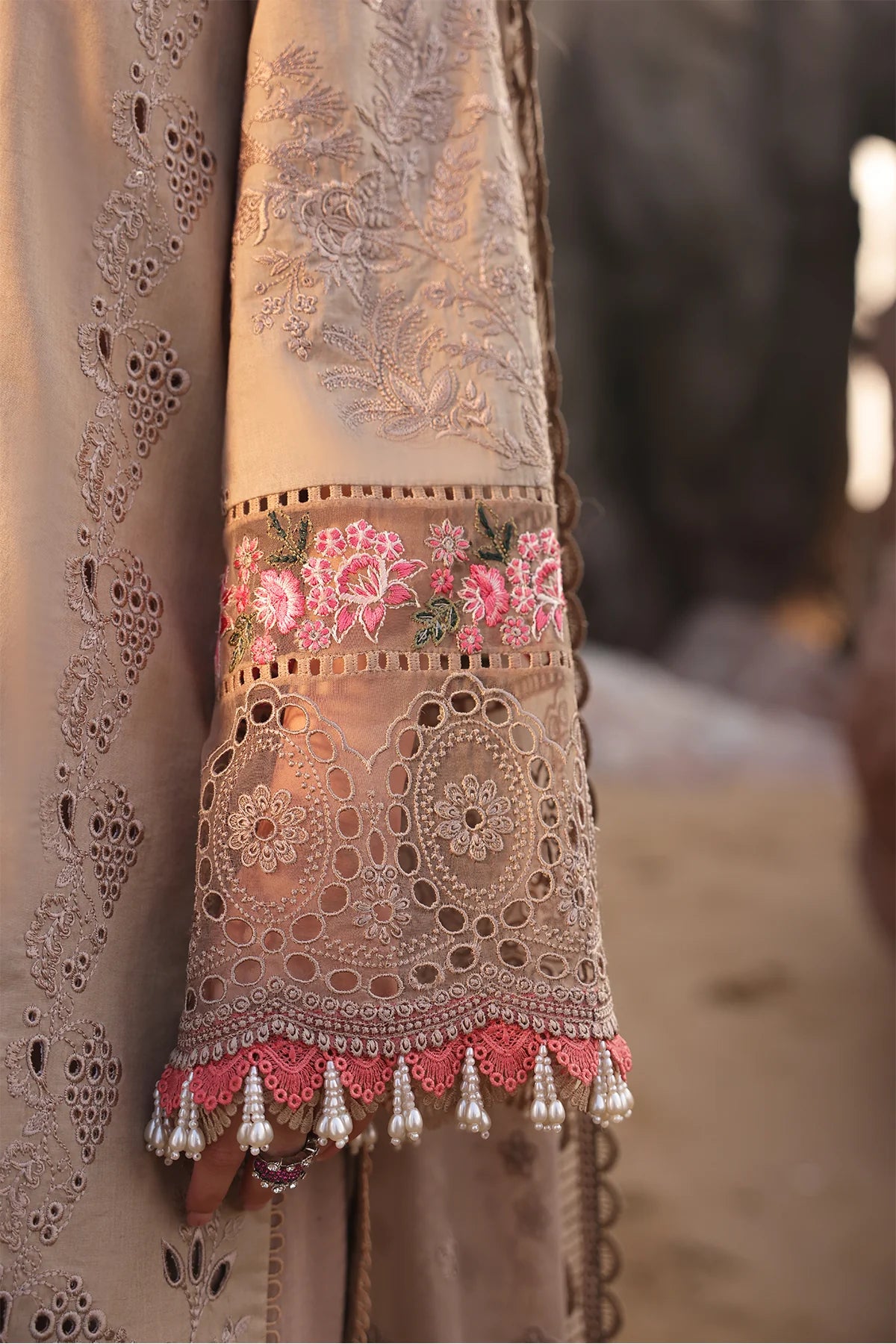 Imrozia Hania Luxury Lawn Alyana IMR230