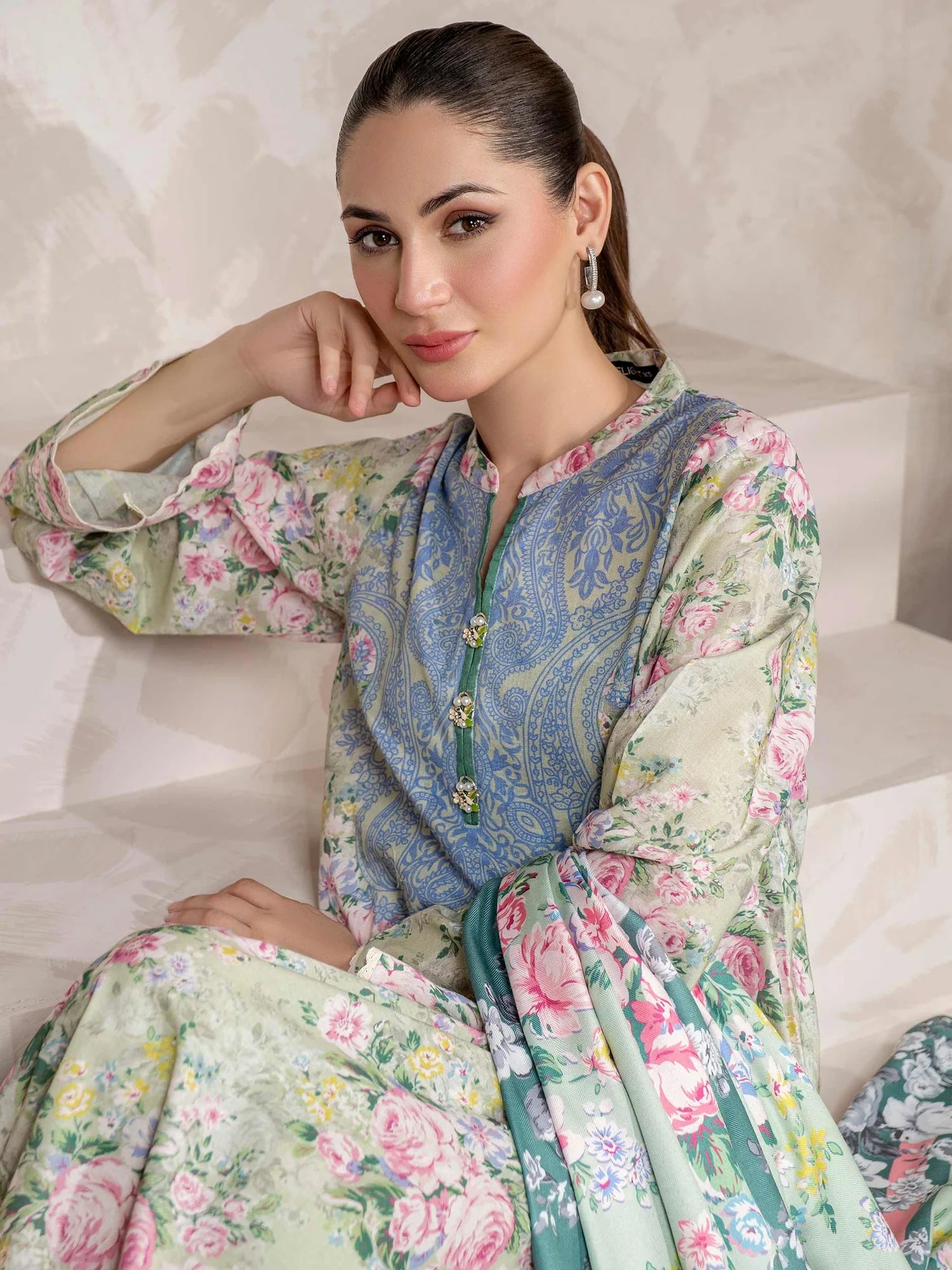 Limelight Khaddar 3 Piece Suit LIM418