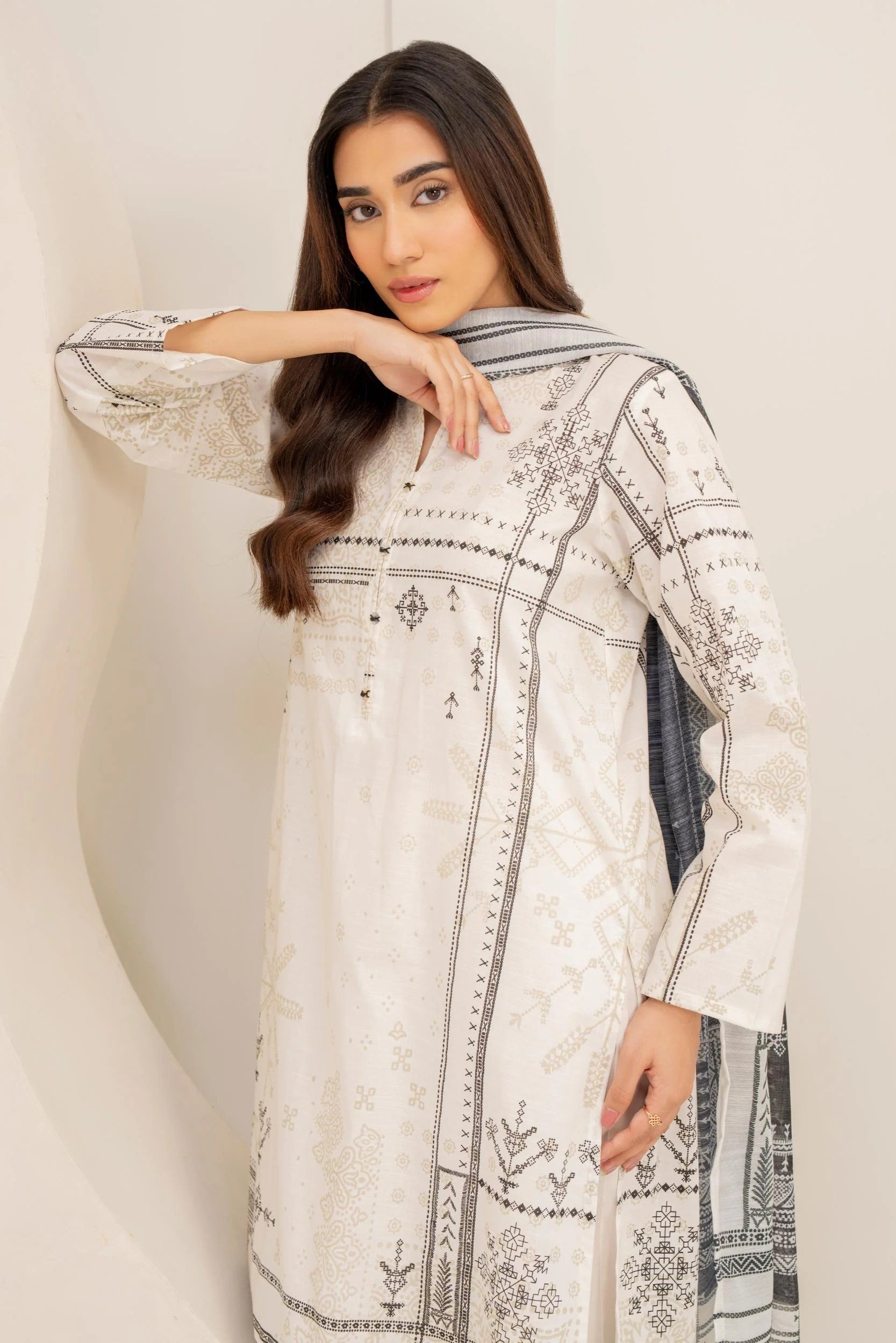 Limelight Lawn 3 Piece Suit LIM377