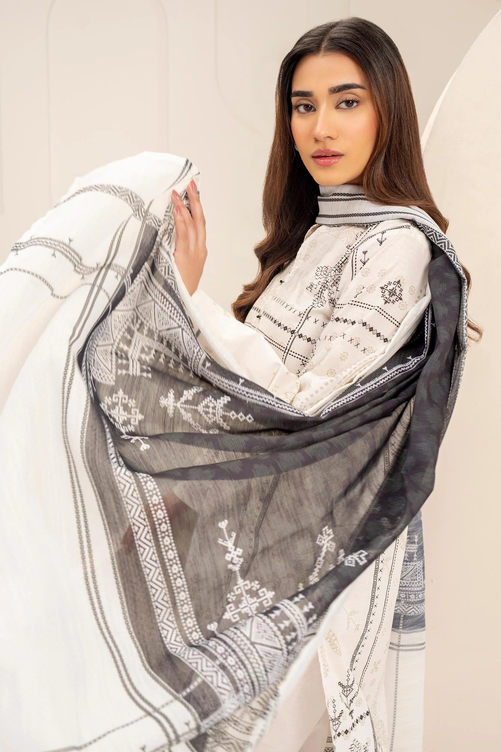 Limelight Lawn 3 Piece Suit LIM377