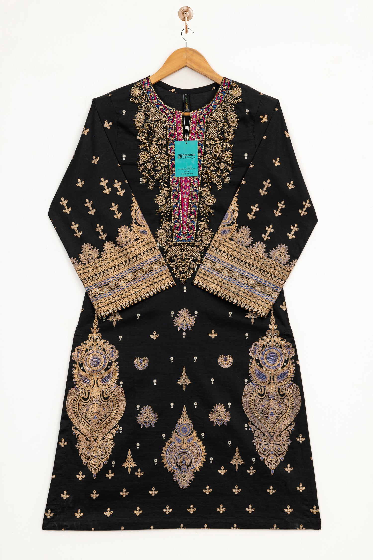 Limelight Embroidered Lawn 3 Piece Suit LIM375