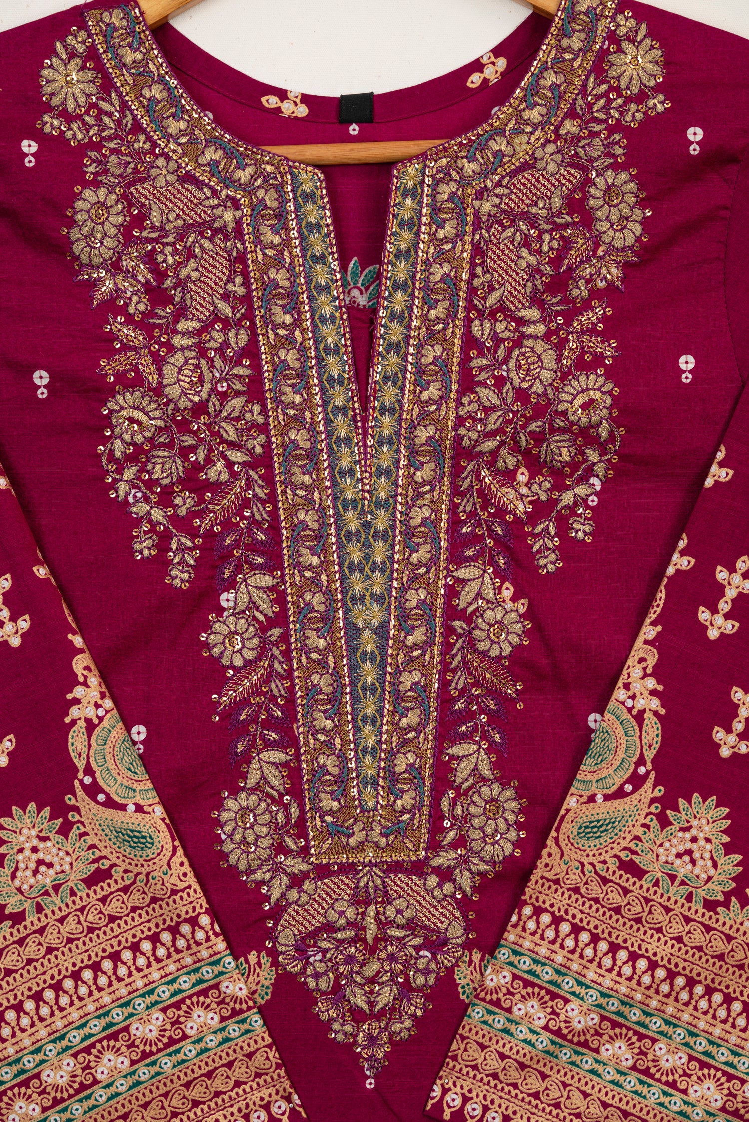 Limelight Embroidered Lawn 3 Piece Suit LIM374
