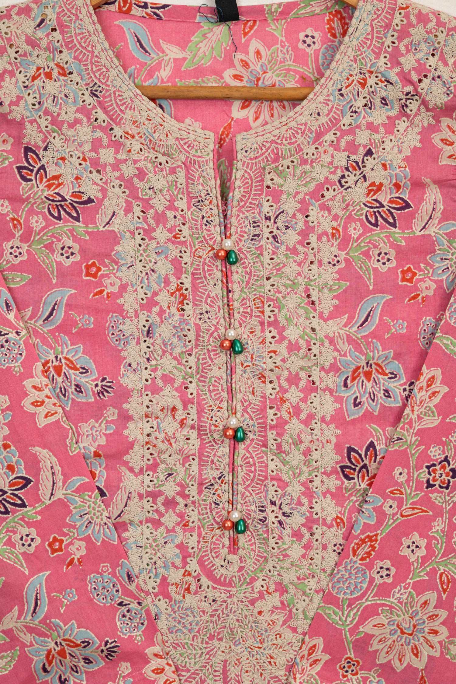 Limelight Embroidered Lawn 3 Piece Suit LIM379