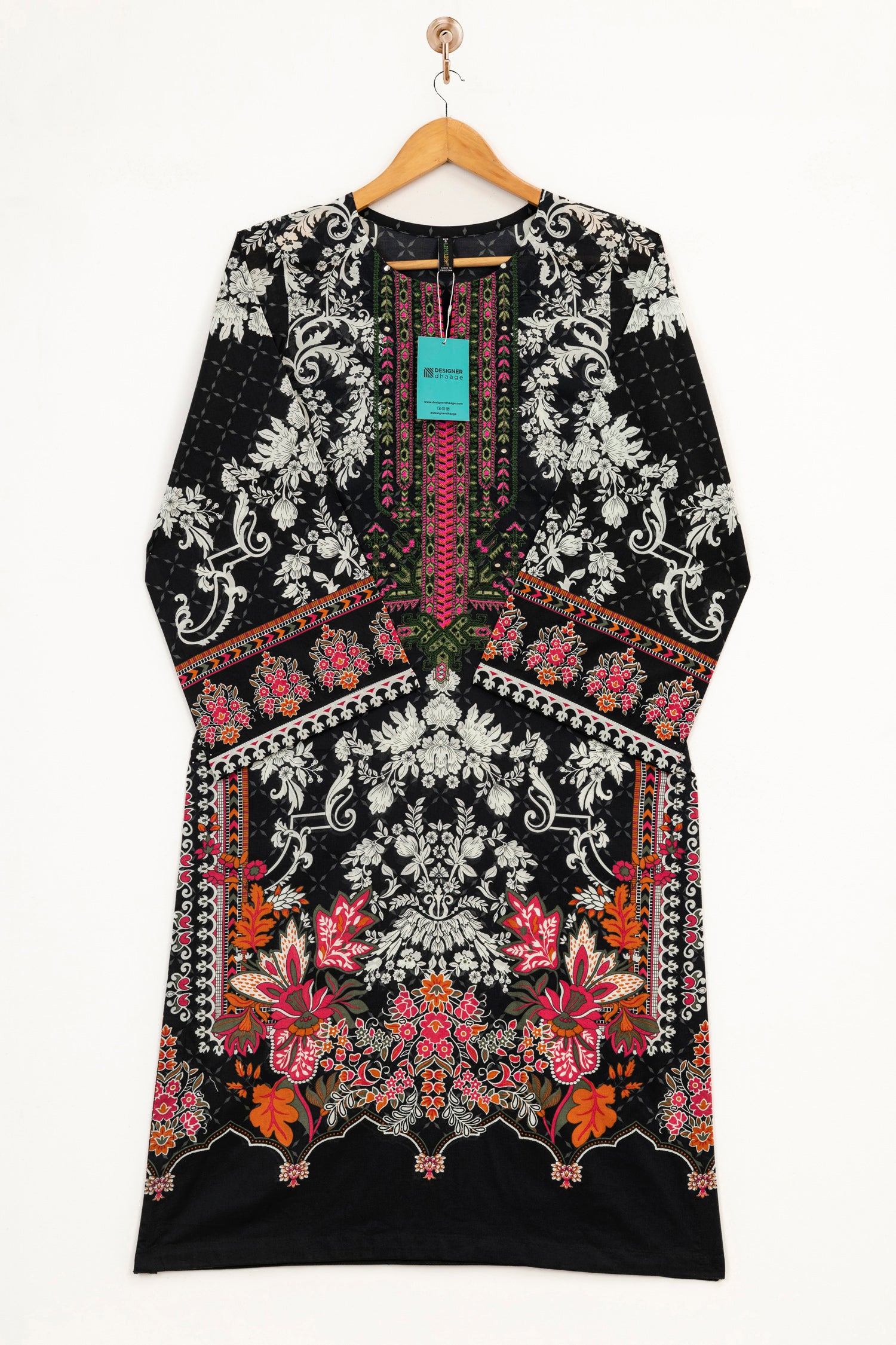 Limelight Embroidered Lawn 3 Piece Suit LIM388
