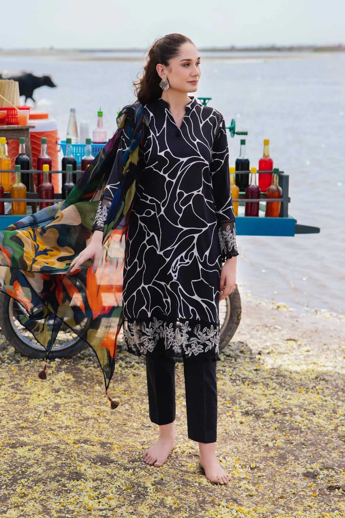 Maria B Lawn 3 Piece Suit MAR158