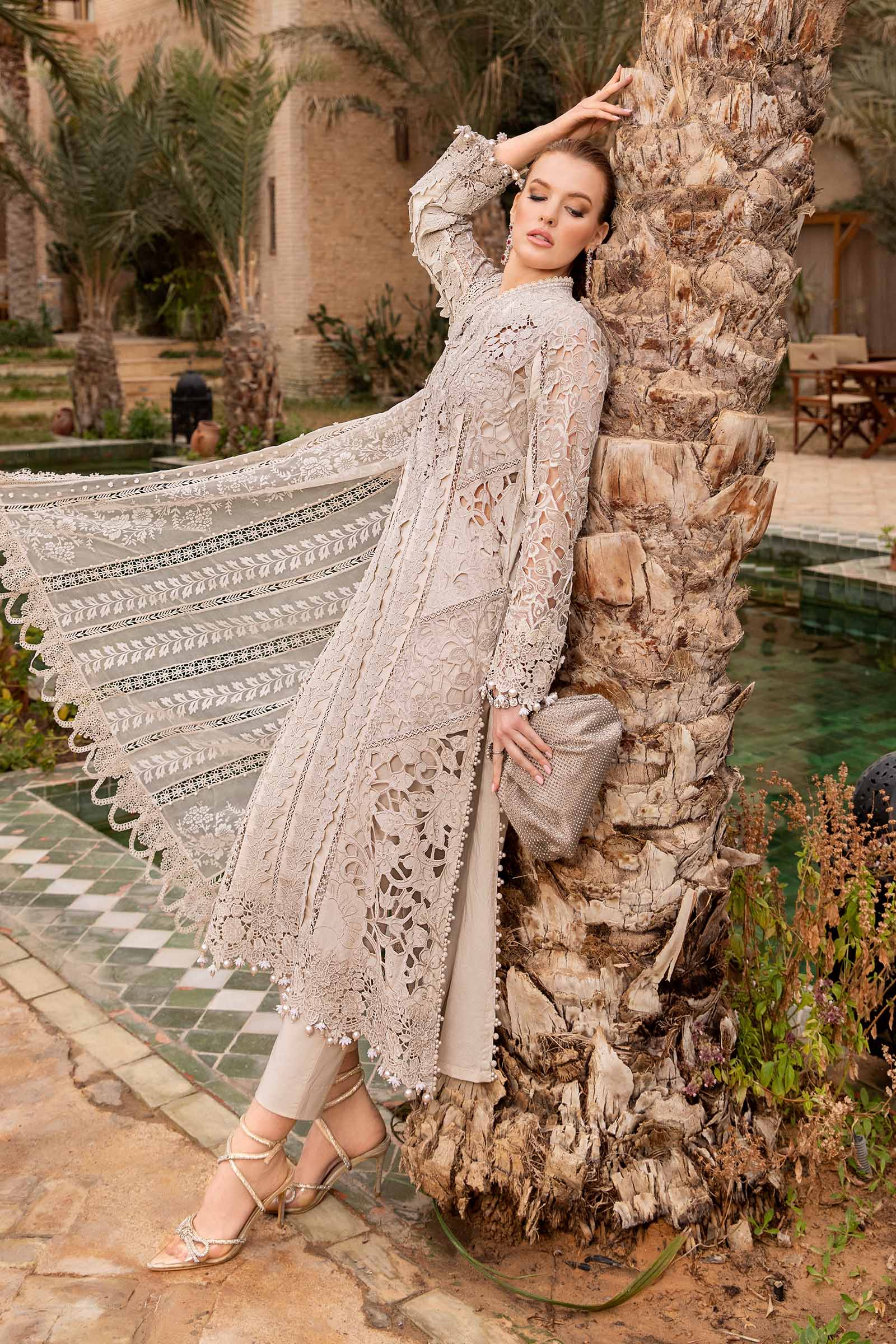 Maria B Luxury Lawn 3 Piece Suit 43