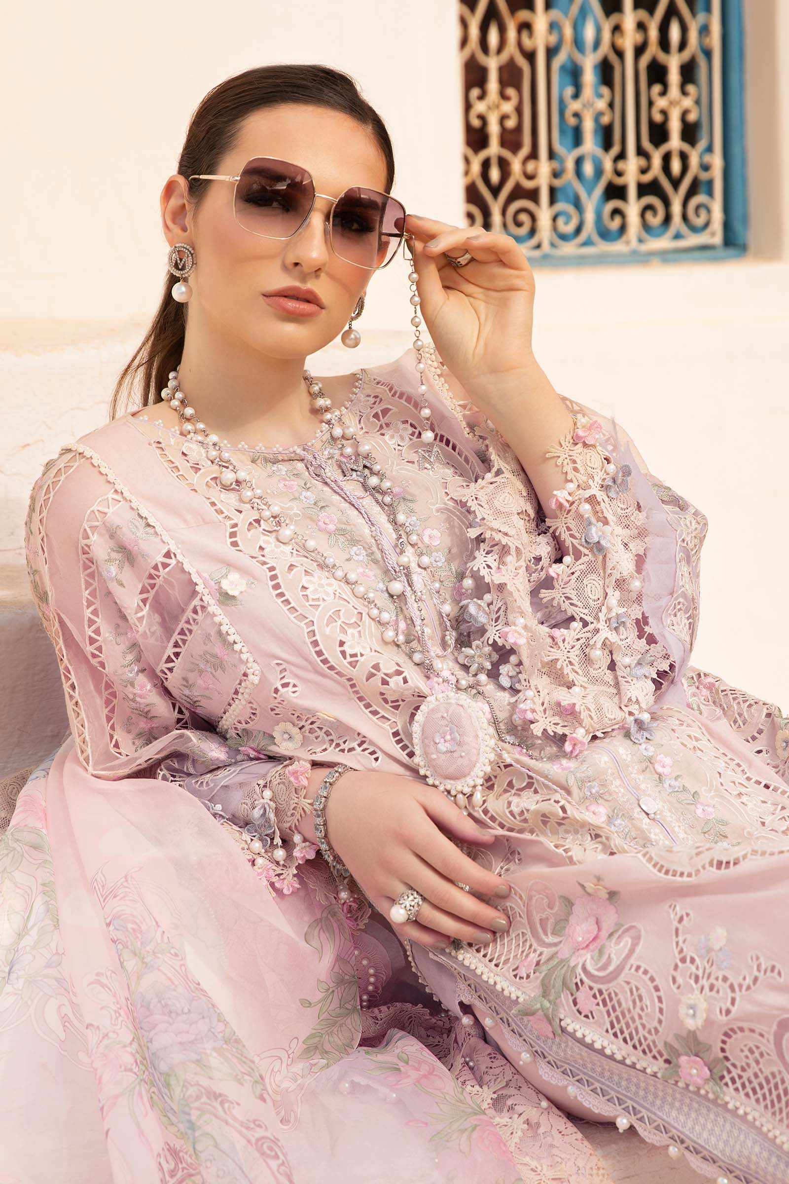 Maria B Luxury Lawn 3 Piece Suit 47