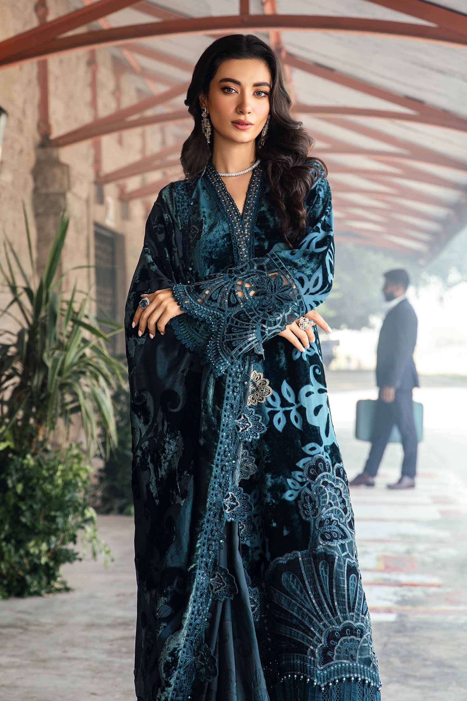 Maria B Luxury Velvet 3 Piece Suit MAR182