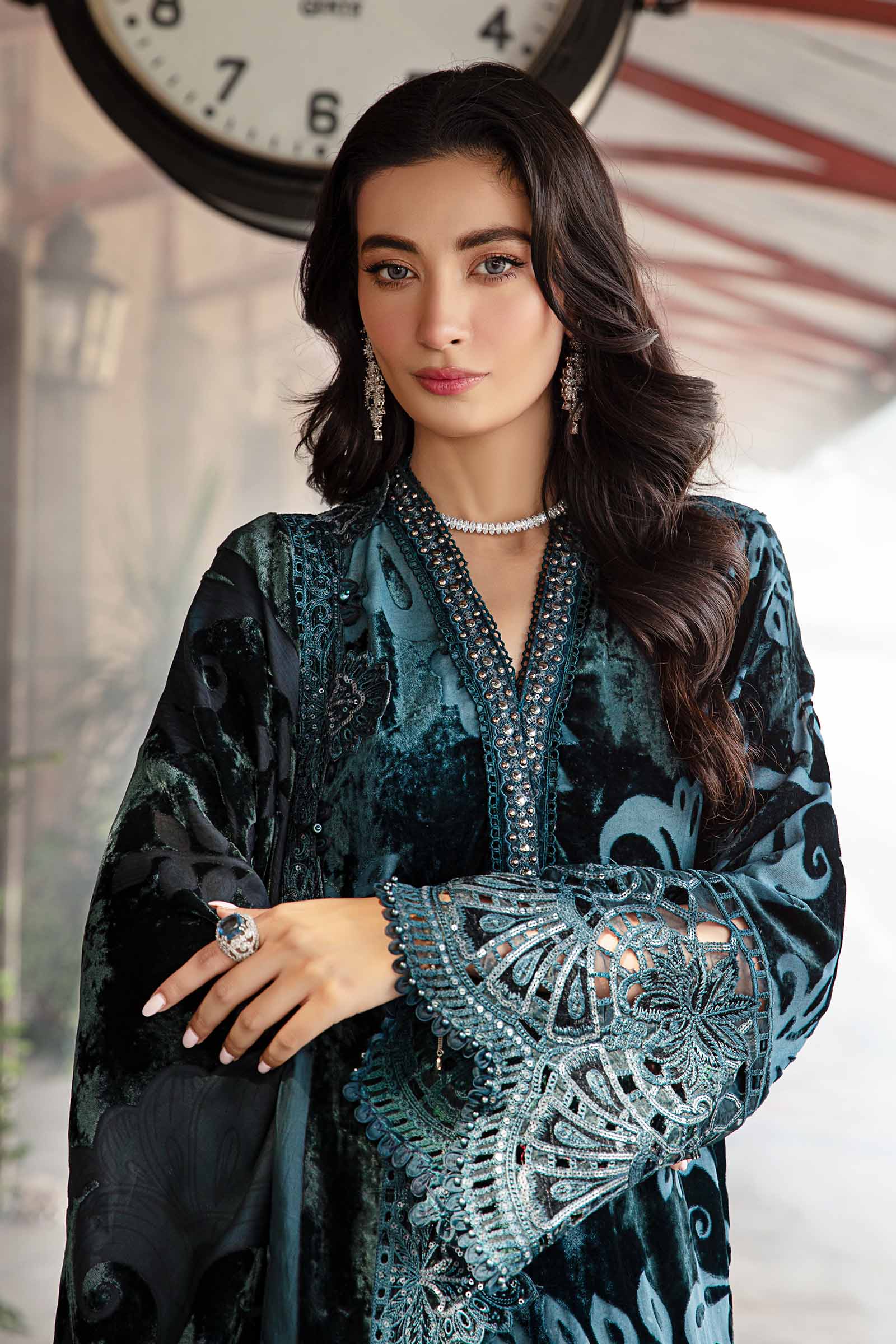 Maria B Luxury Velvet 3 Piece Suit MAR182