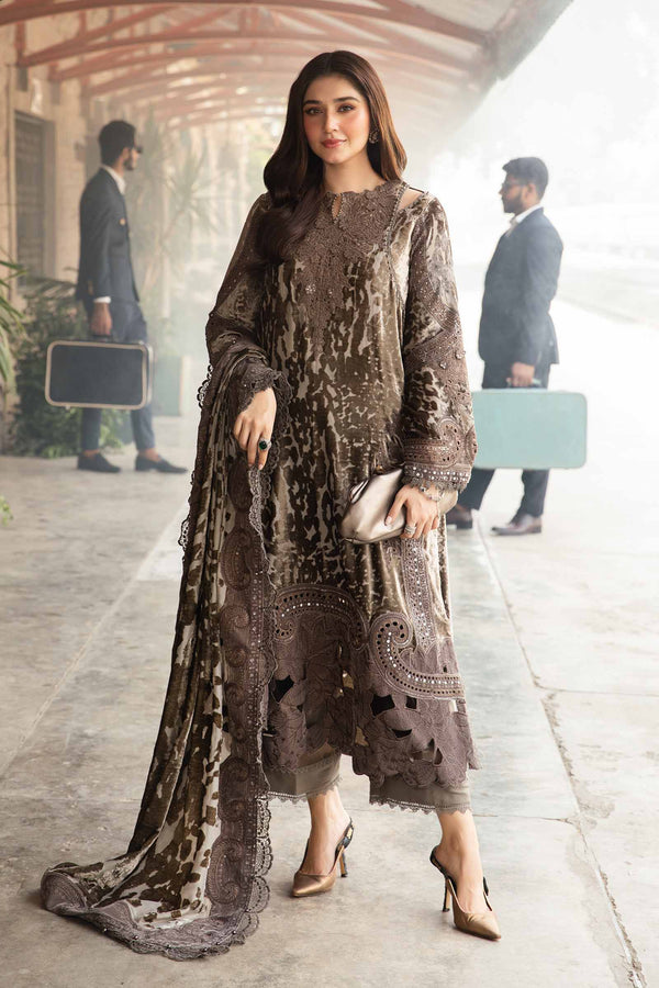 Maria B Luxury Velvet 3 Piece Suit MAR184