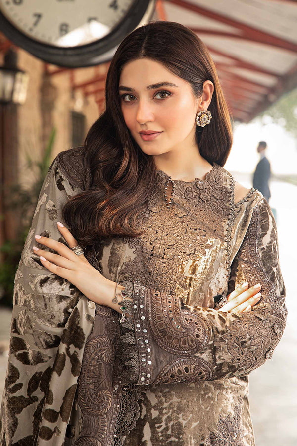 Maria B Luxury Velvet 3 Piece Suit MAR184