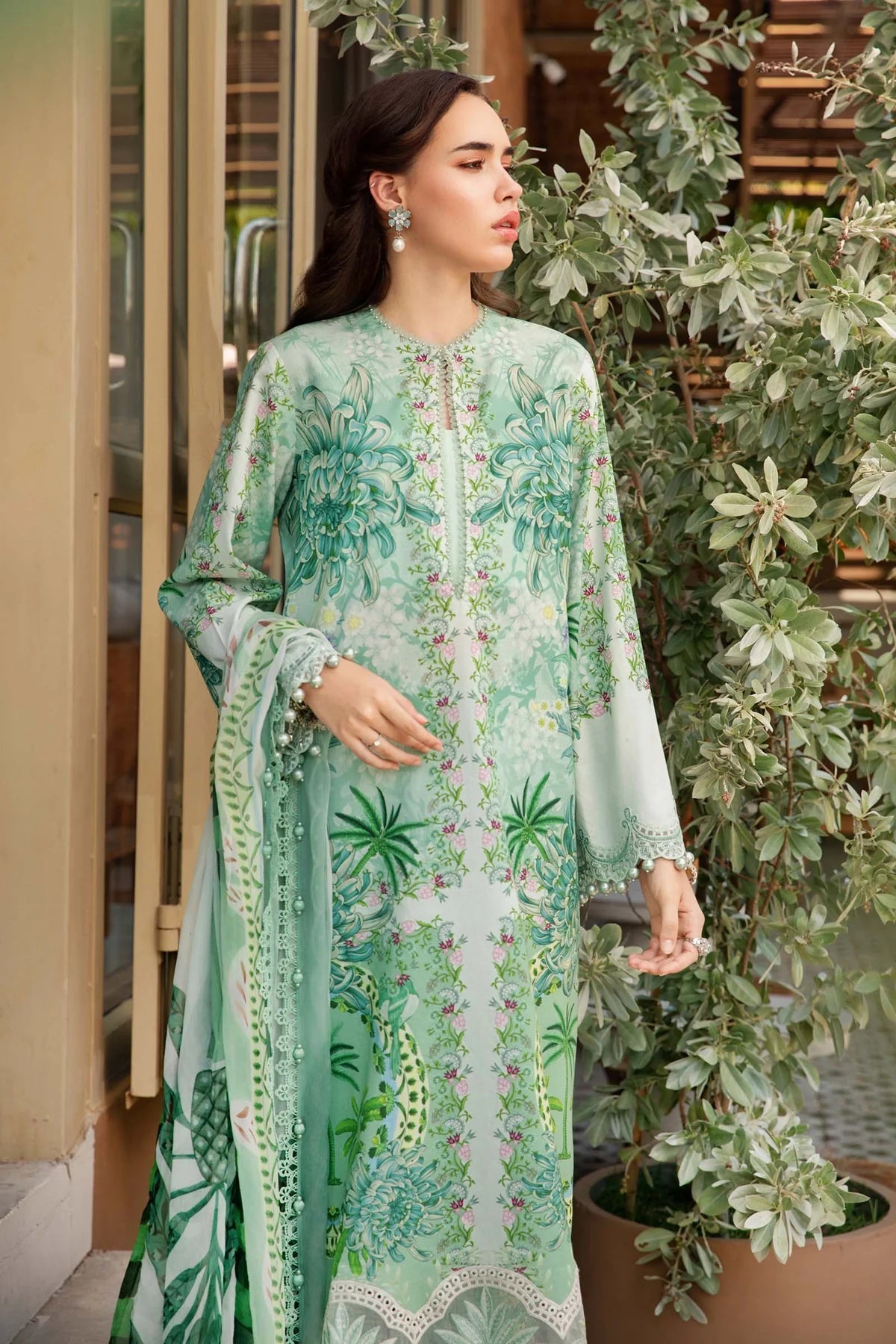 Maria B M Prints 14A Embroidered Lawn 3 Piece Suit MAR204