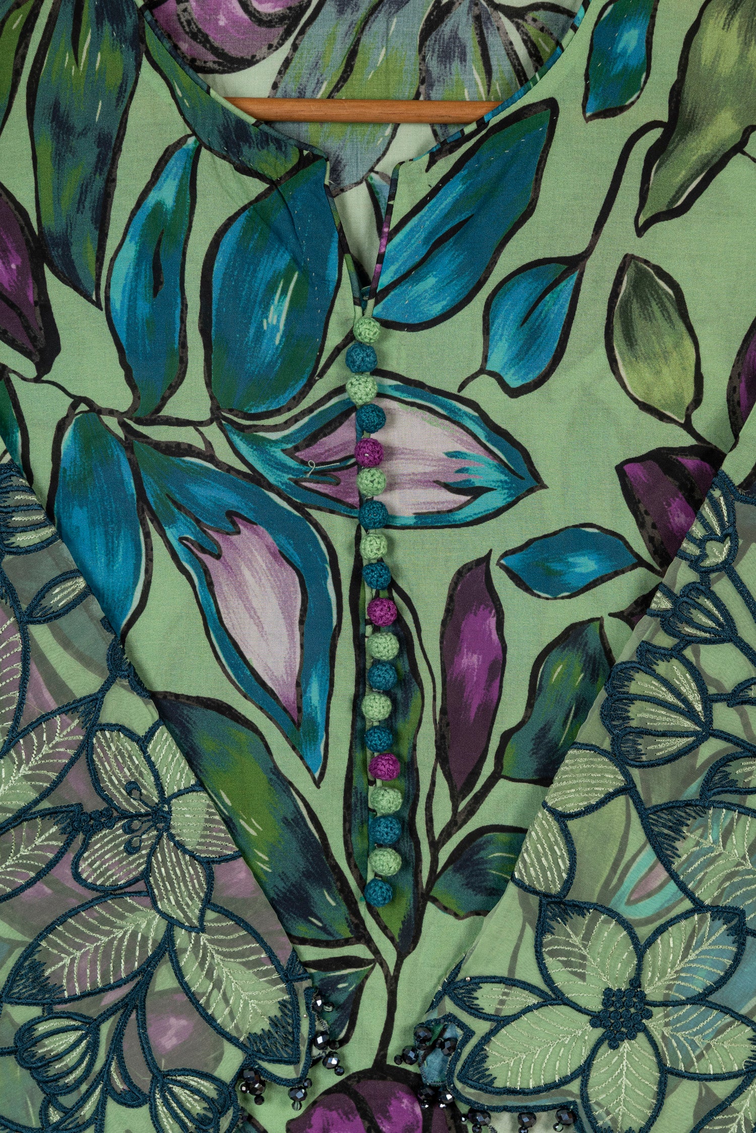 Maria B M Prints 5B Embroidered Lawn 3 Piece Shalwar Kameez MAR199