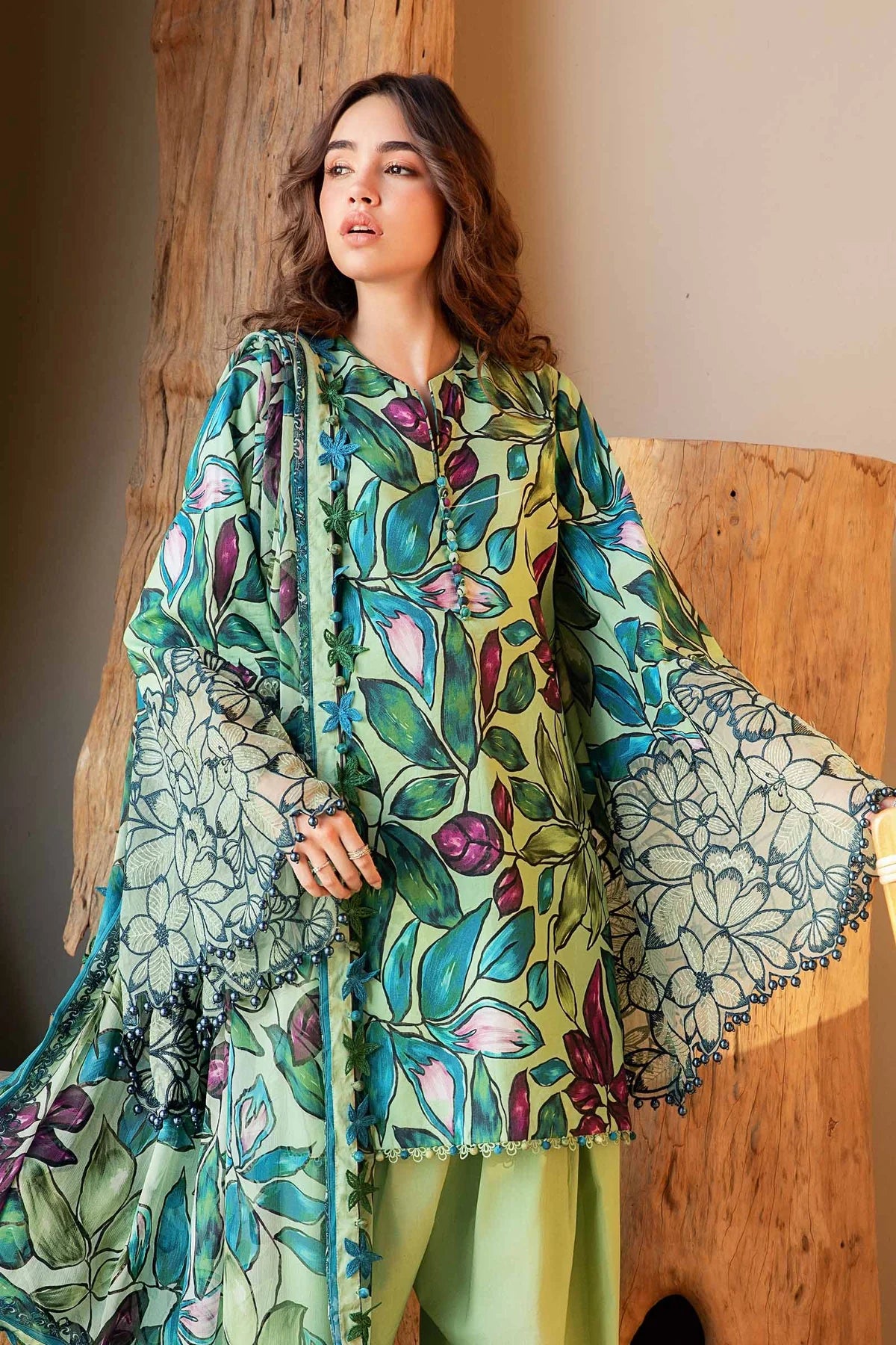 Maria B M Prints 5B Embroidered Lawn 3 Piece Shalwar Kameez MAR199