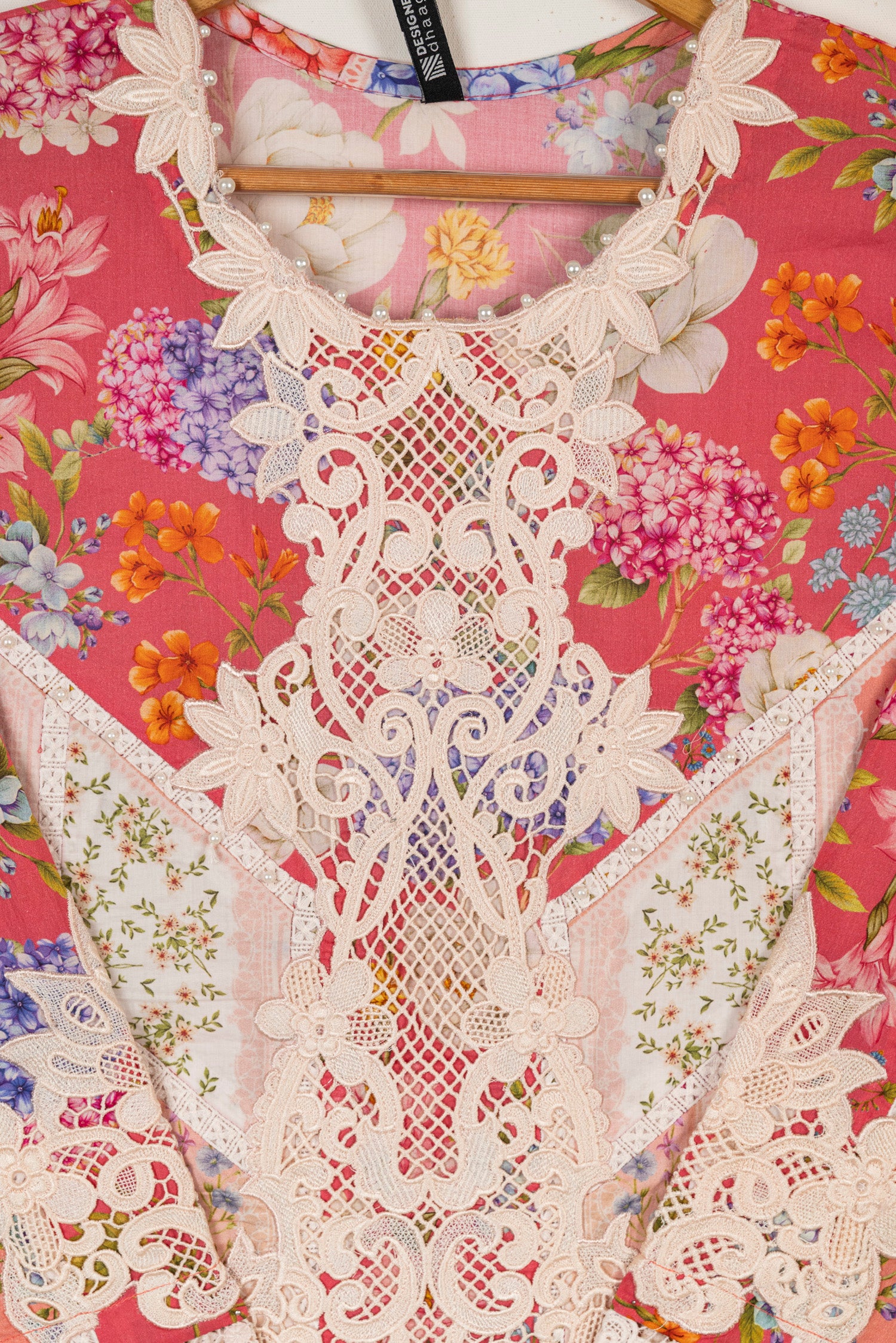 Maria B M Prints 9B Embroidered Lawn 3 Piece Suit MAR201