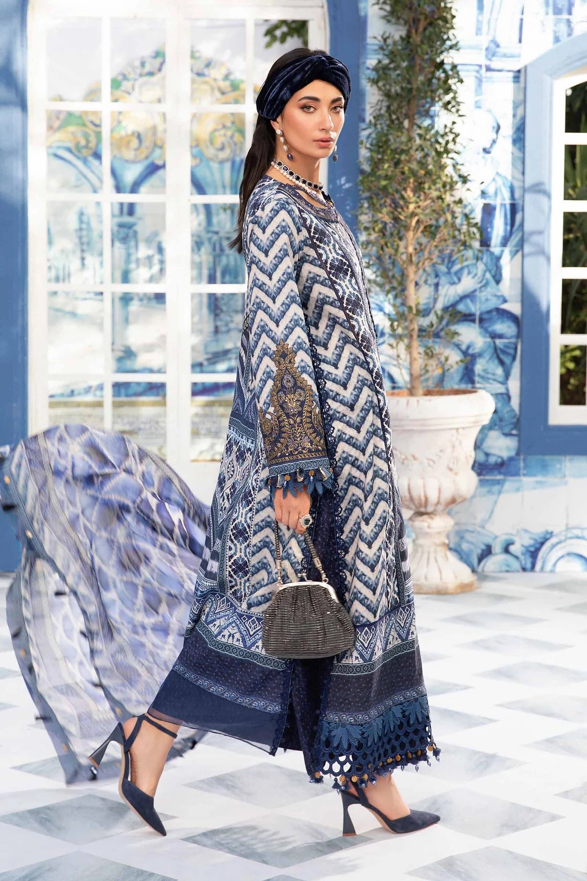 Maria B M Prints Embroidered Lawn 3 Piece Suit MAR172