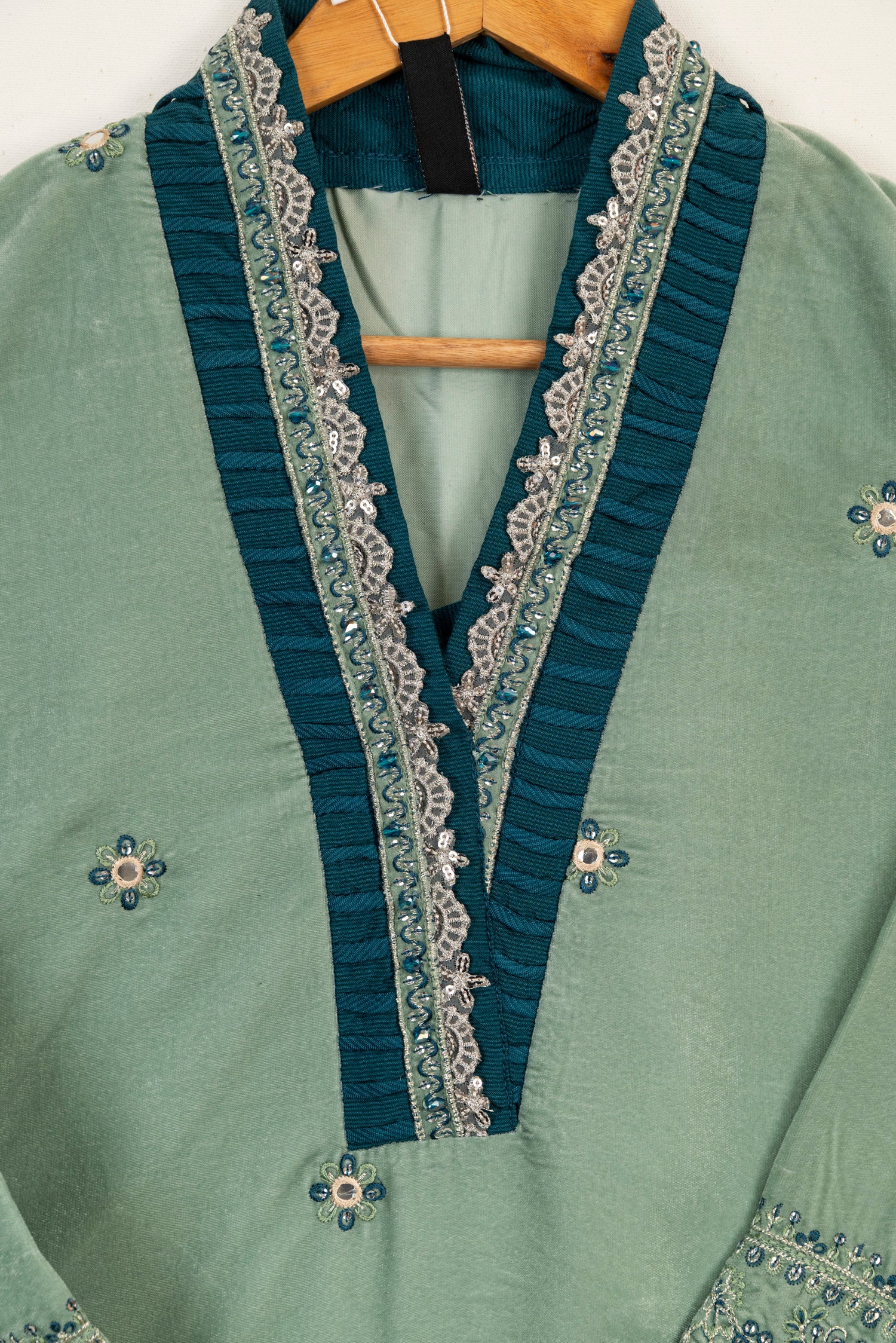 Mihrimah Embroidered Velvet 3 PIiece Suit MIH105
