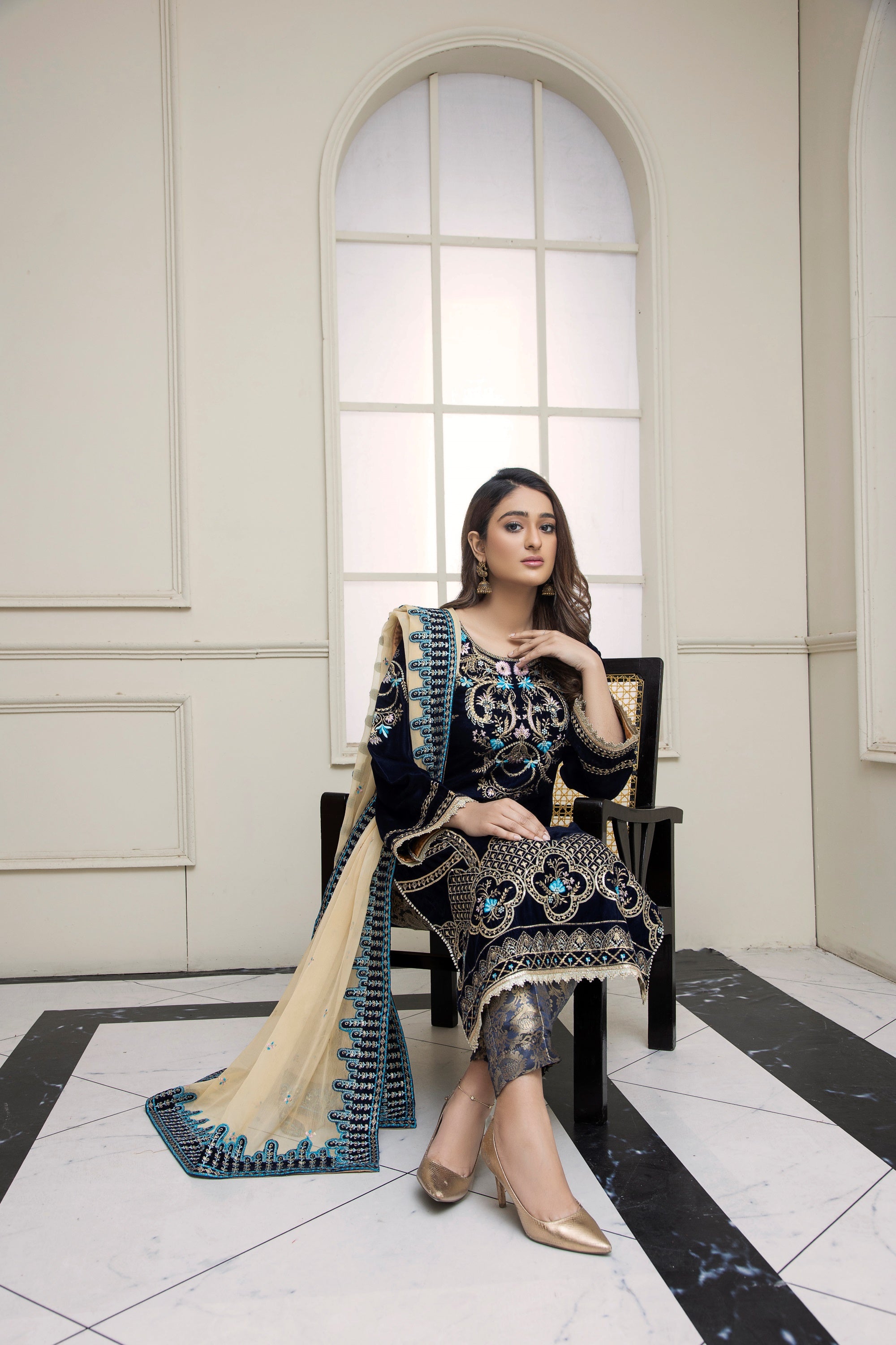 Mihrimah Embroidered Velvet 3 Piece Suit MIH41-Designer dhaage