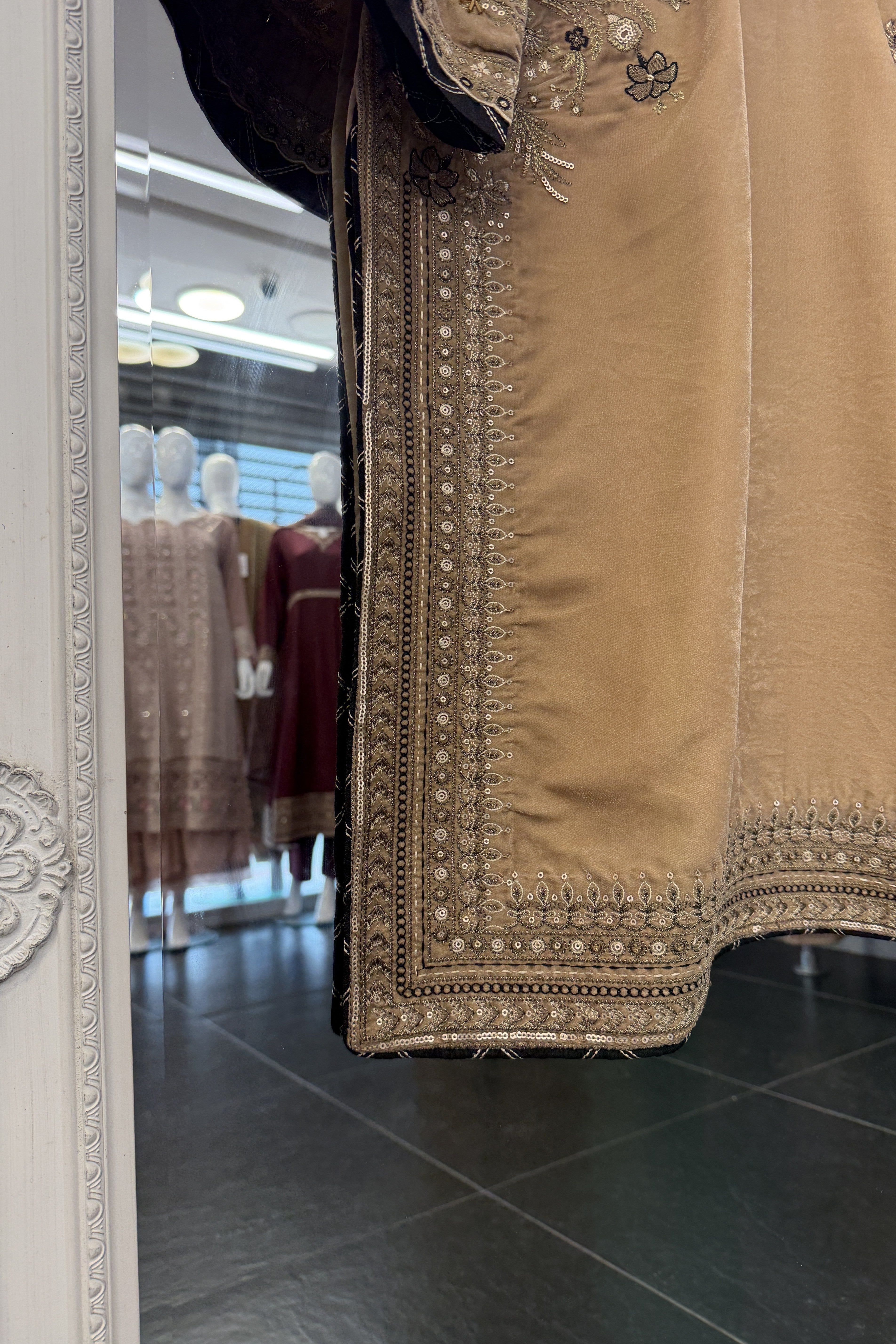 Mihrimah Embroidered Velvet Camel Brown MIH103