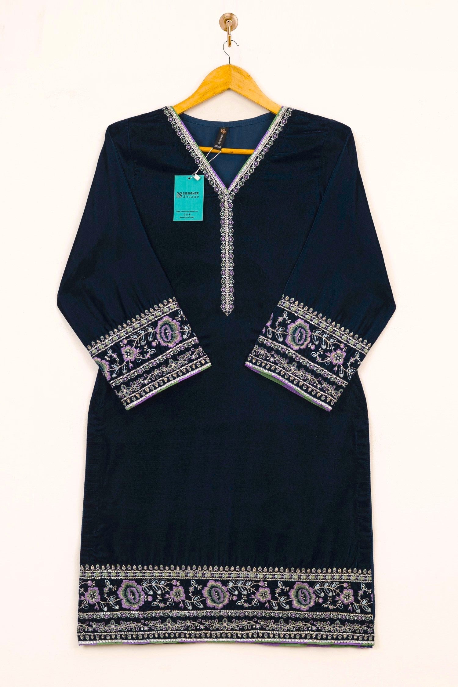 Mihrimah Embroidered Velvet 3 Piece Suit MIH102