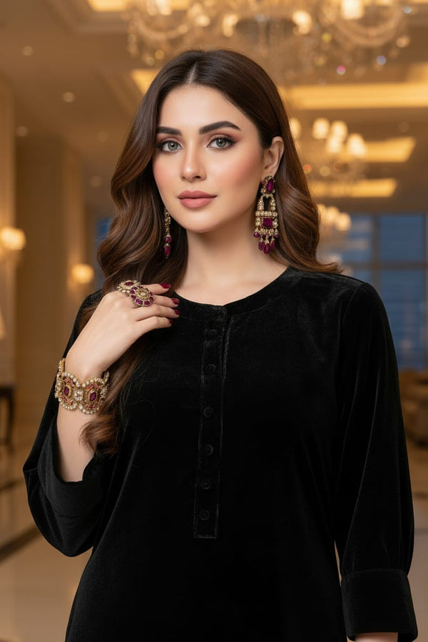 Mihrimah Velvet Shirt and Trousers Black Set MIH110
