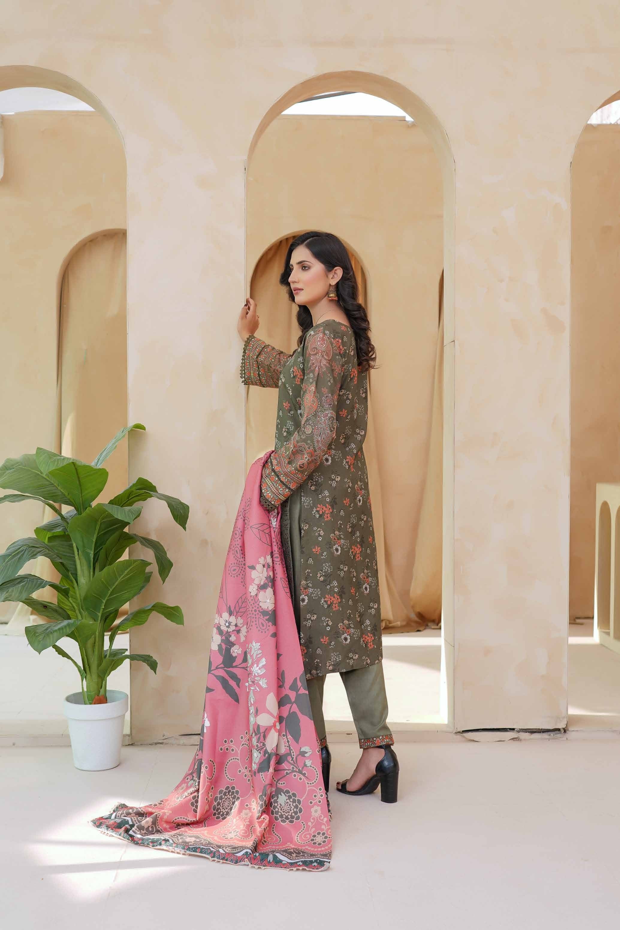 Munira Embroidered Dhanak 3 Piece Suit MUN724