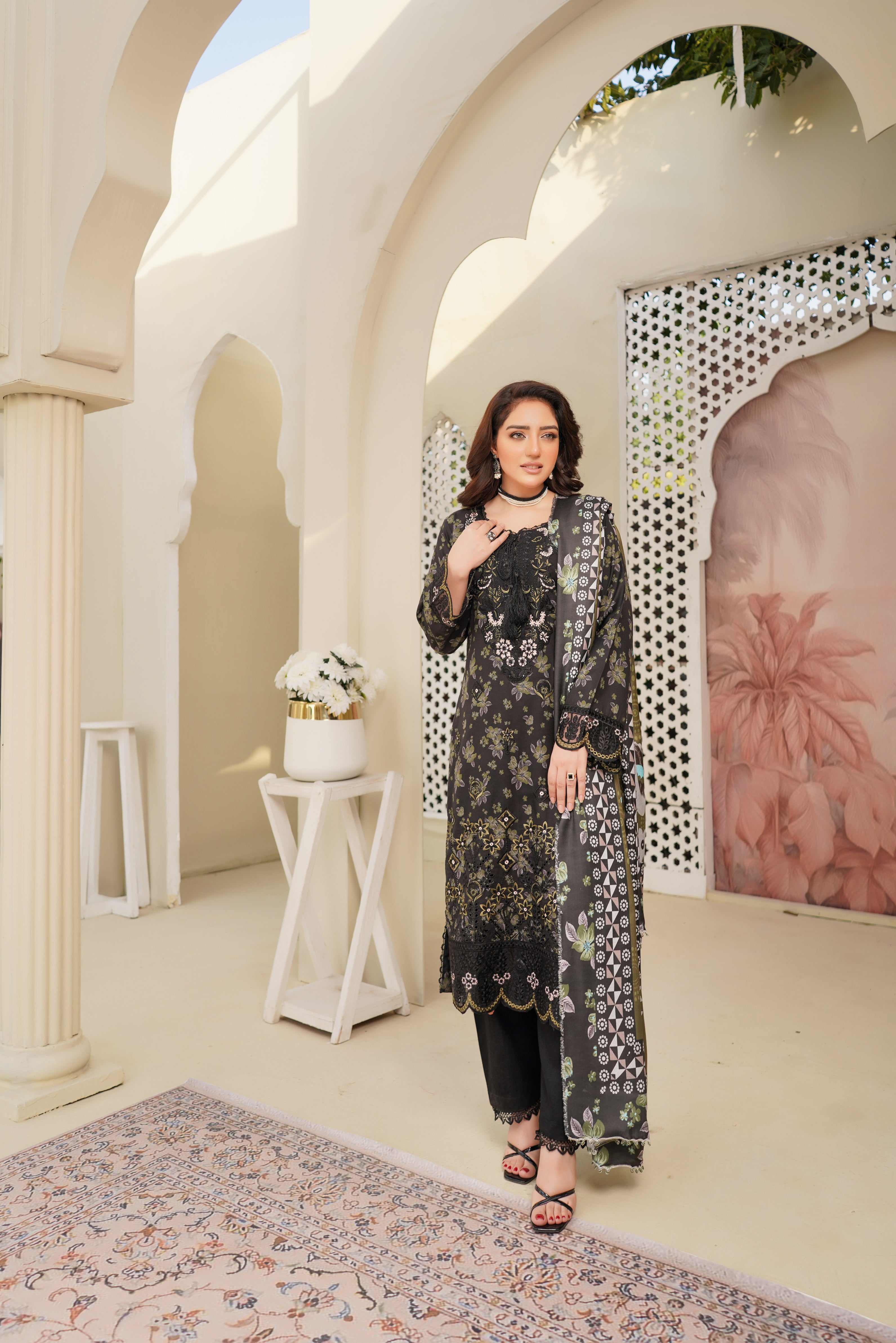 Munira Embroidered Dhanak 3 Piece Suit MUN712