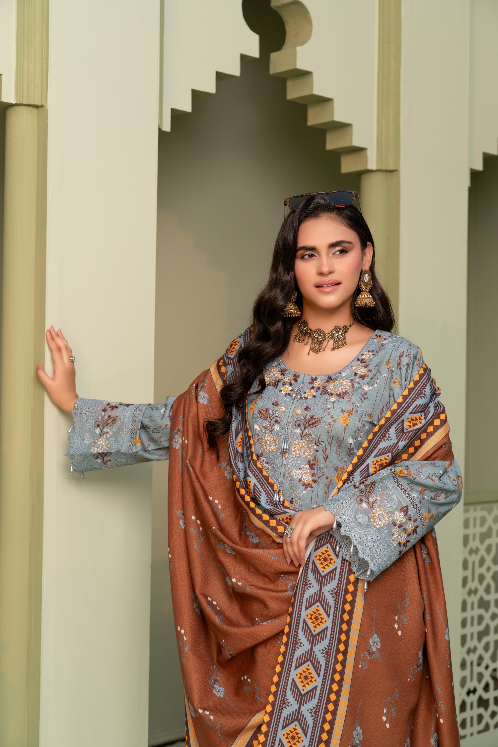 Munira Embroidered Dhanak 3 Piece Suit MUN767
