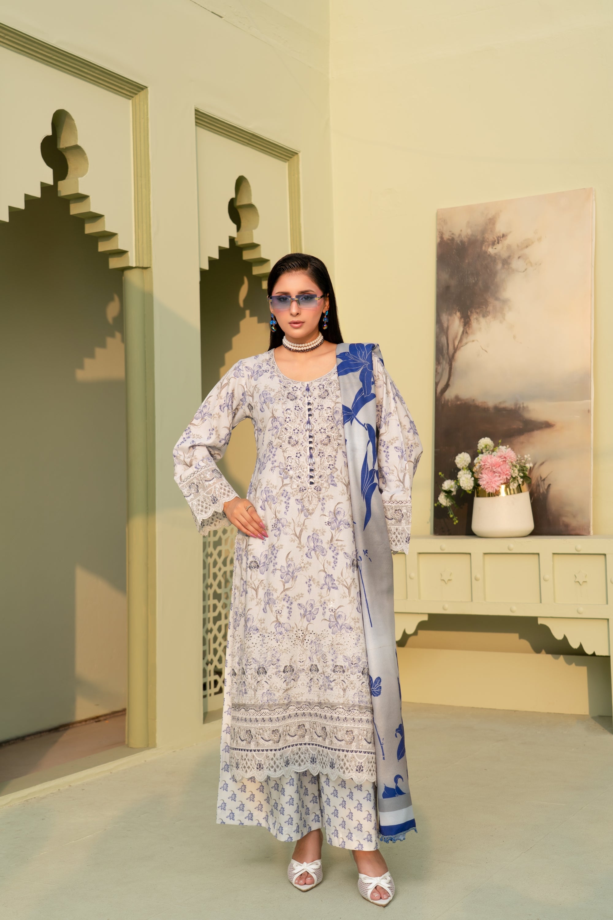 Munira Embroidered Dhanak 3 Piece Suit MUN768