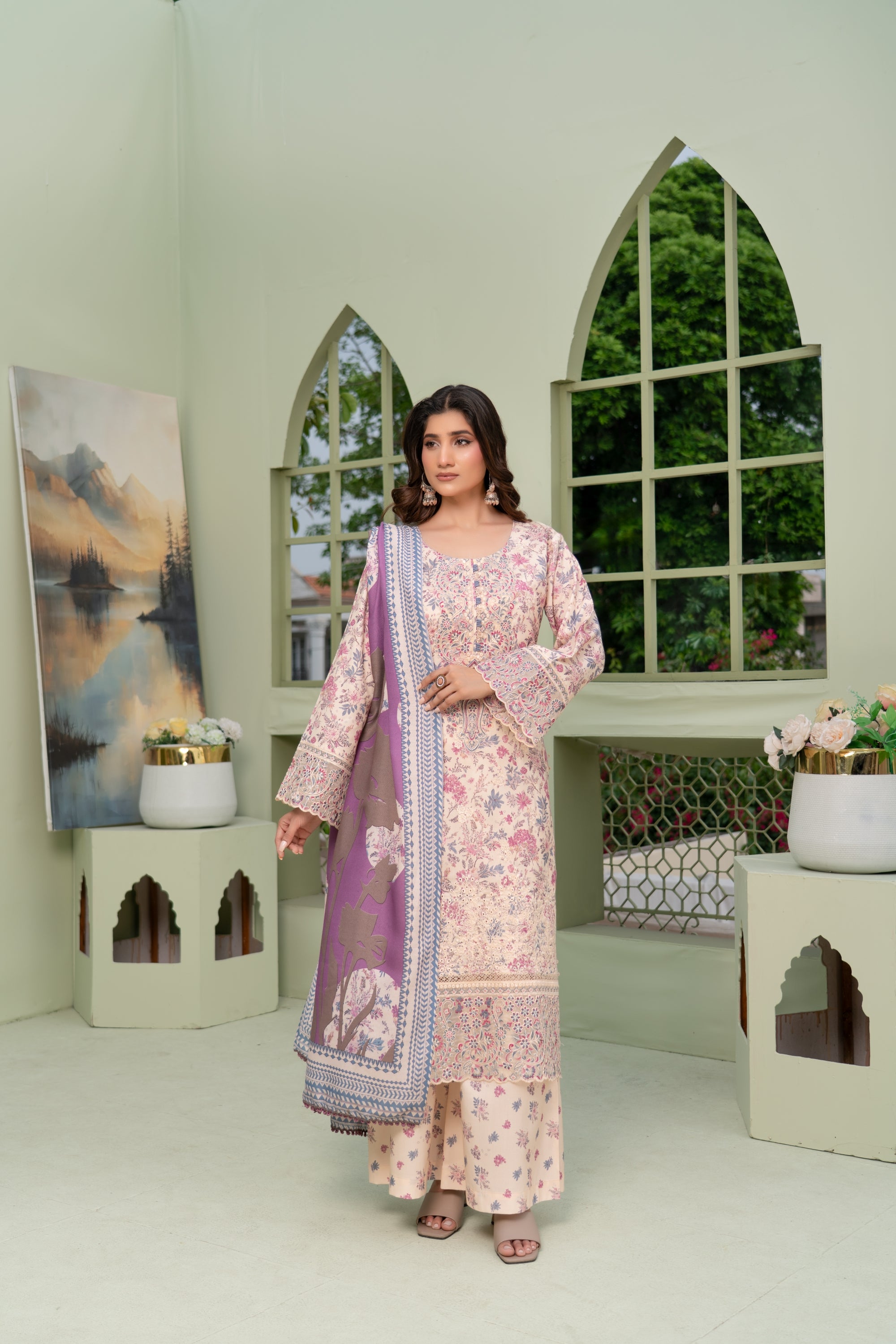 Munira Embroidered Dhanak 3 Piece Suit MUN769