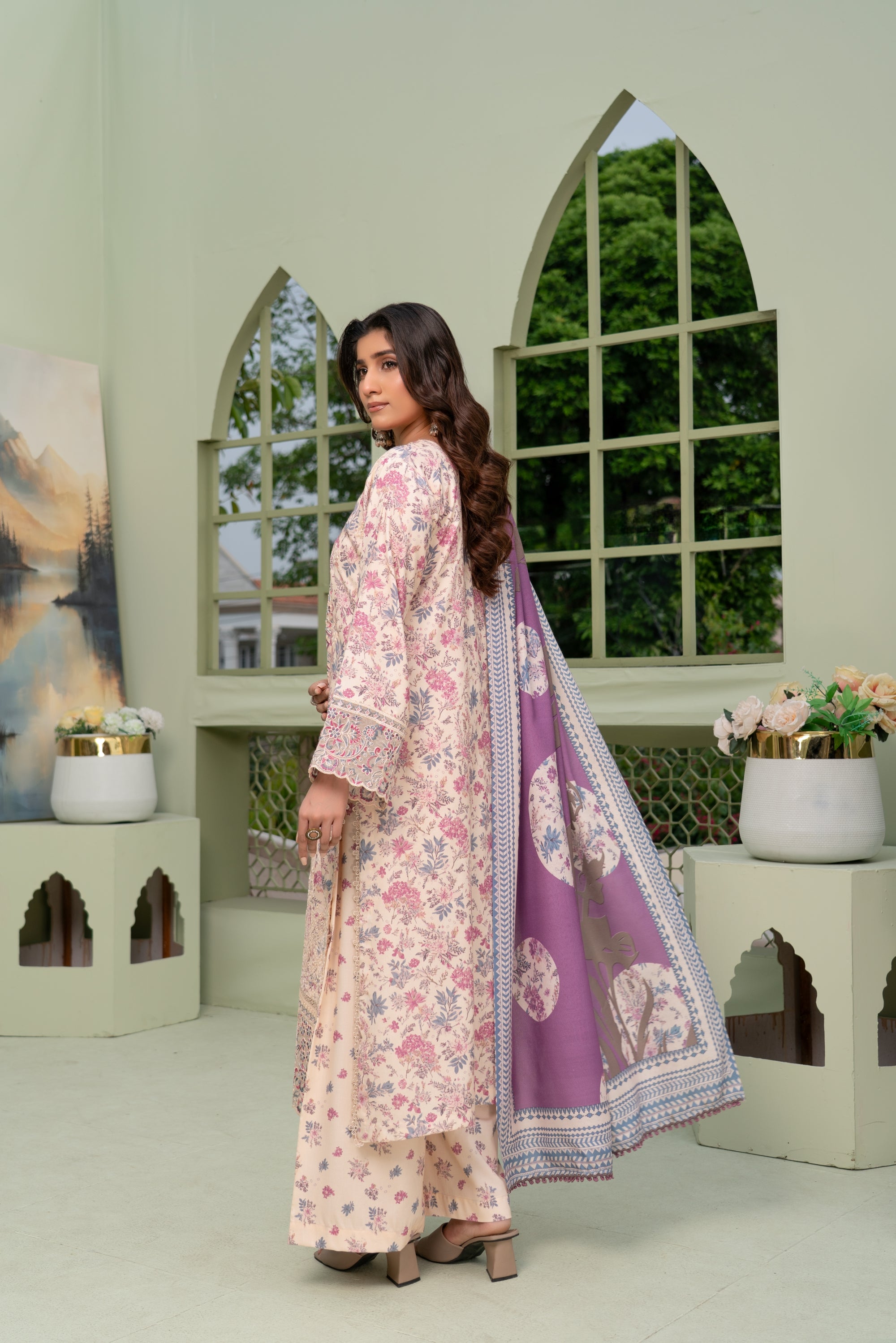 Munira Embroidered Dhanak 3 Piece Suit MUN769