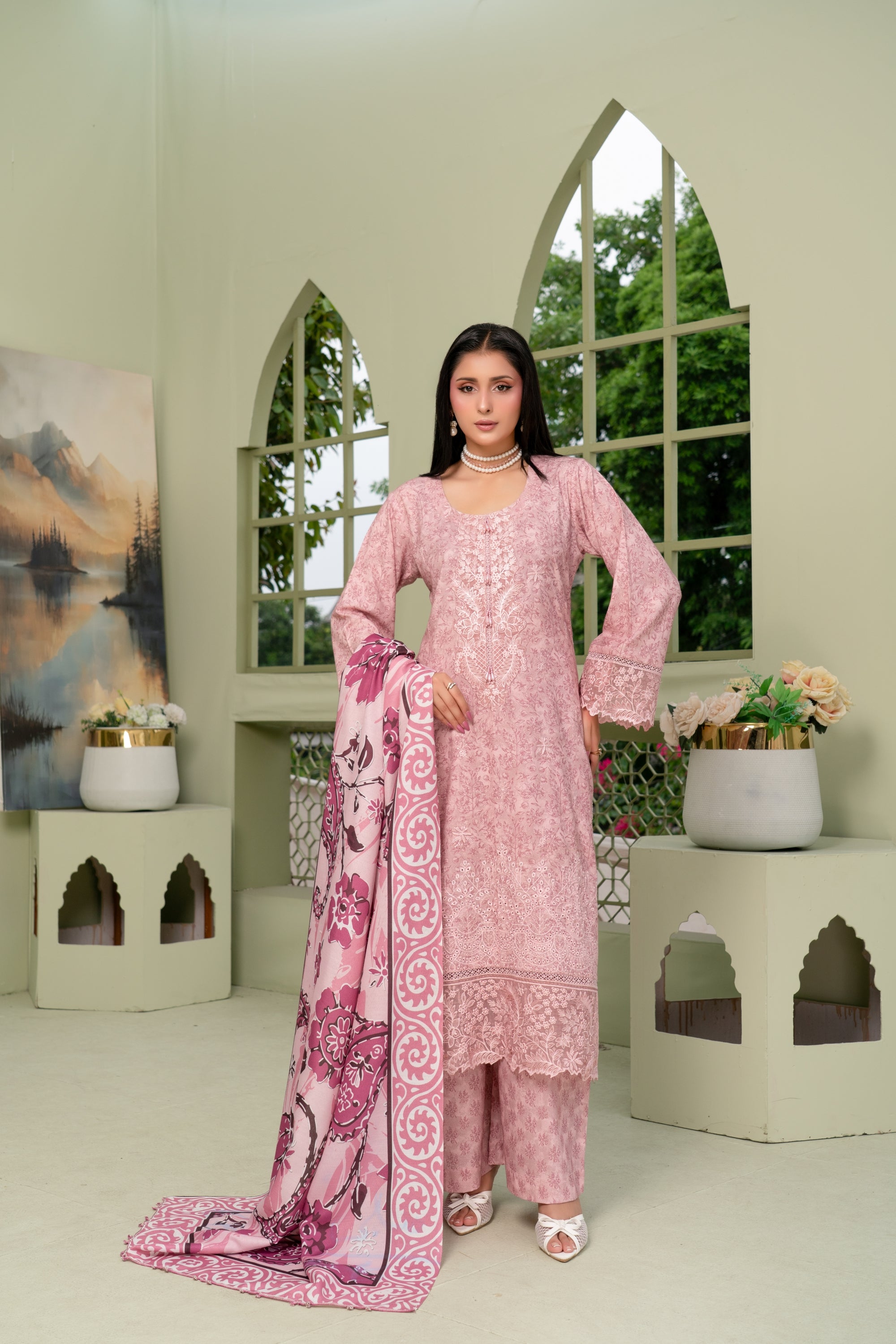 Munira Embroidered Dhanak 3 Piece Suit MUN771